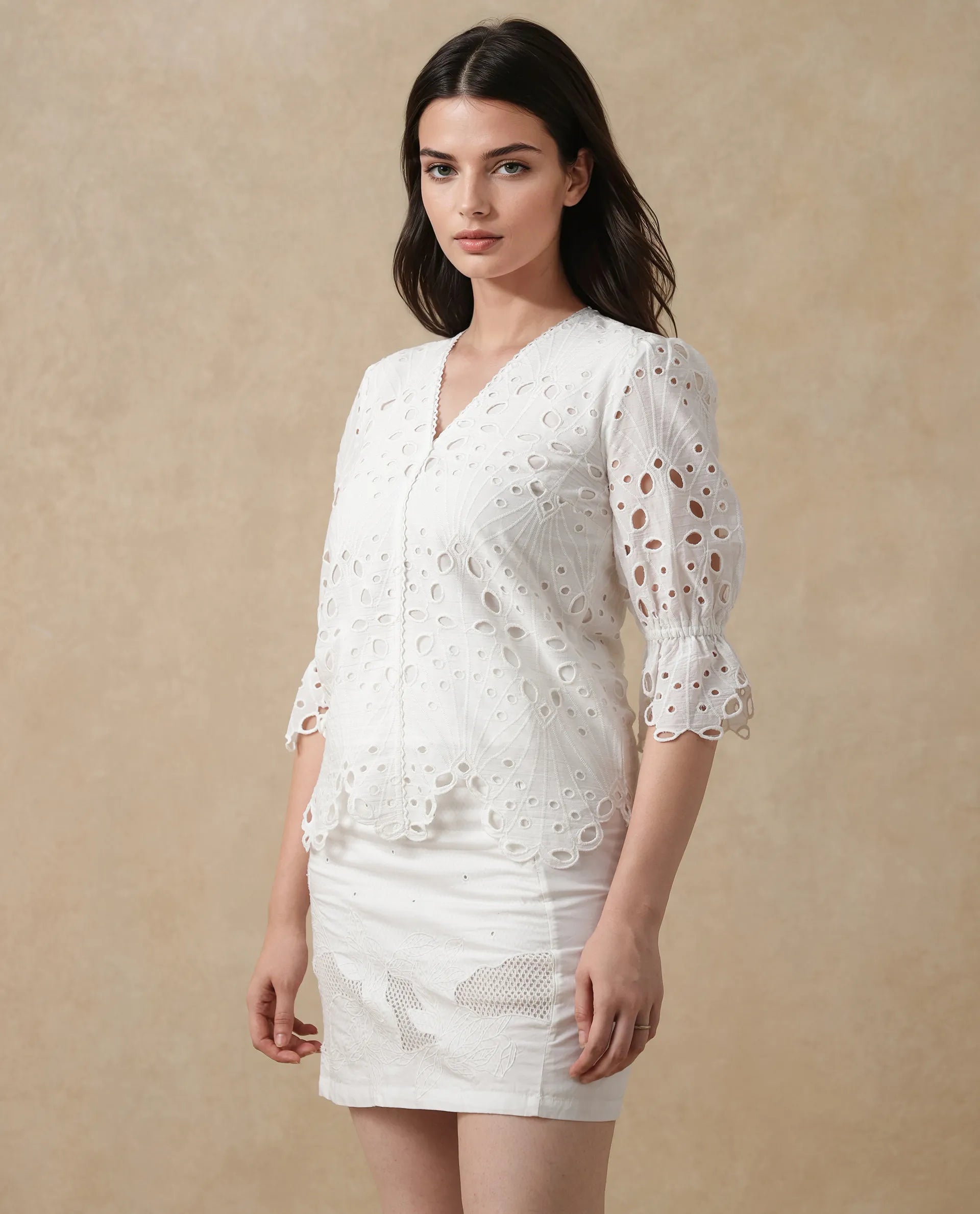 Rareism Women's Prefern White Cotton V-Neck Plain Puff Sleeves Regular Fit Top