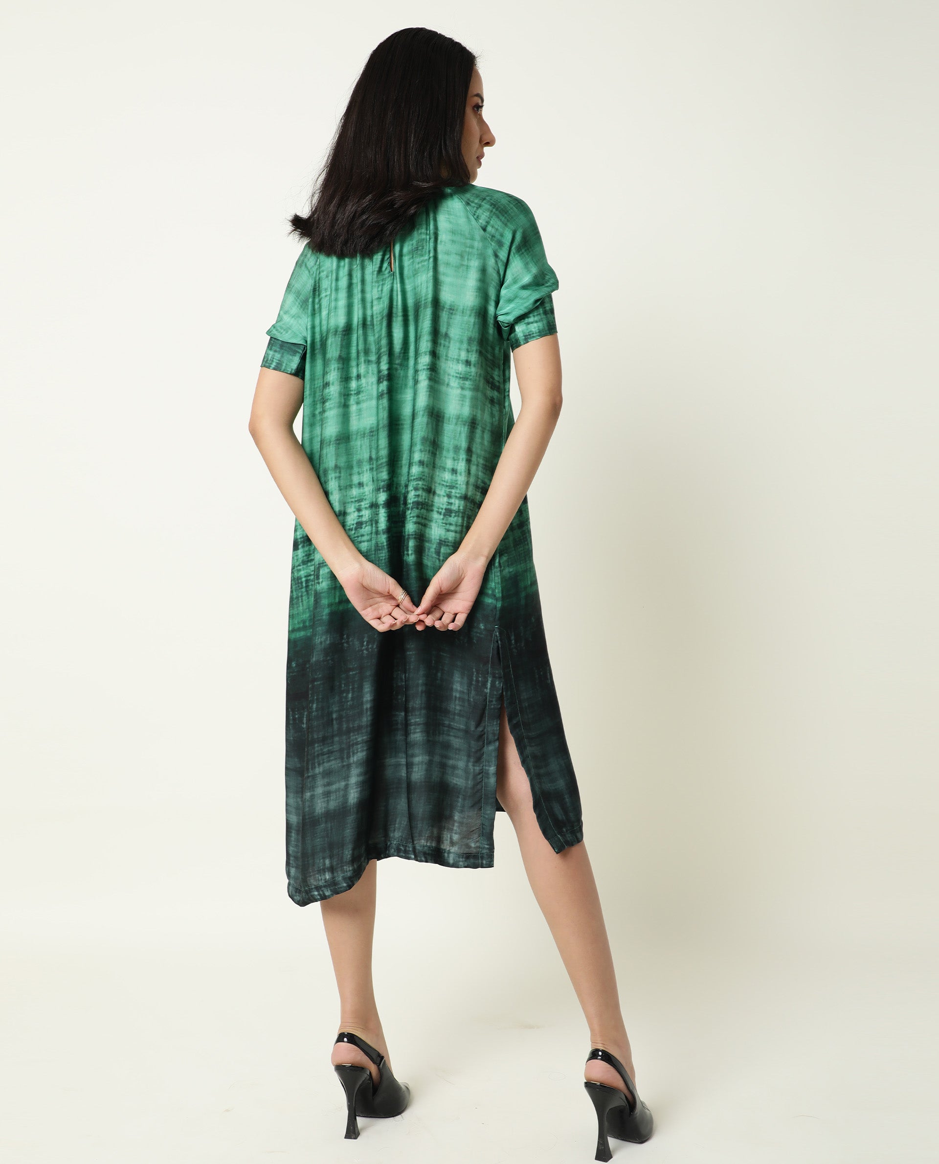 Rareism Women Split Green Abstract Band Collar Short Sleeves With Side Slit Knee Length Dress