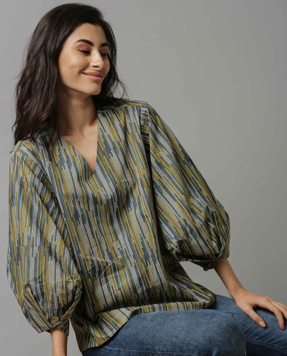 Rareism Women Artsy Green Top Full Sleeves Printed