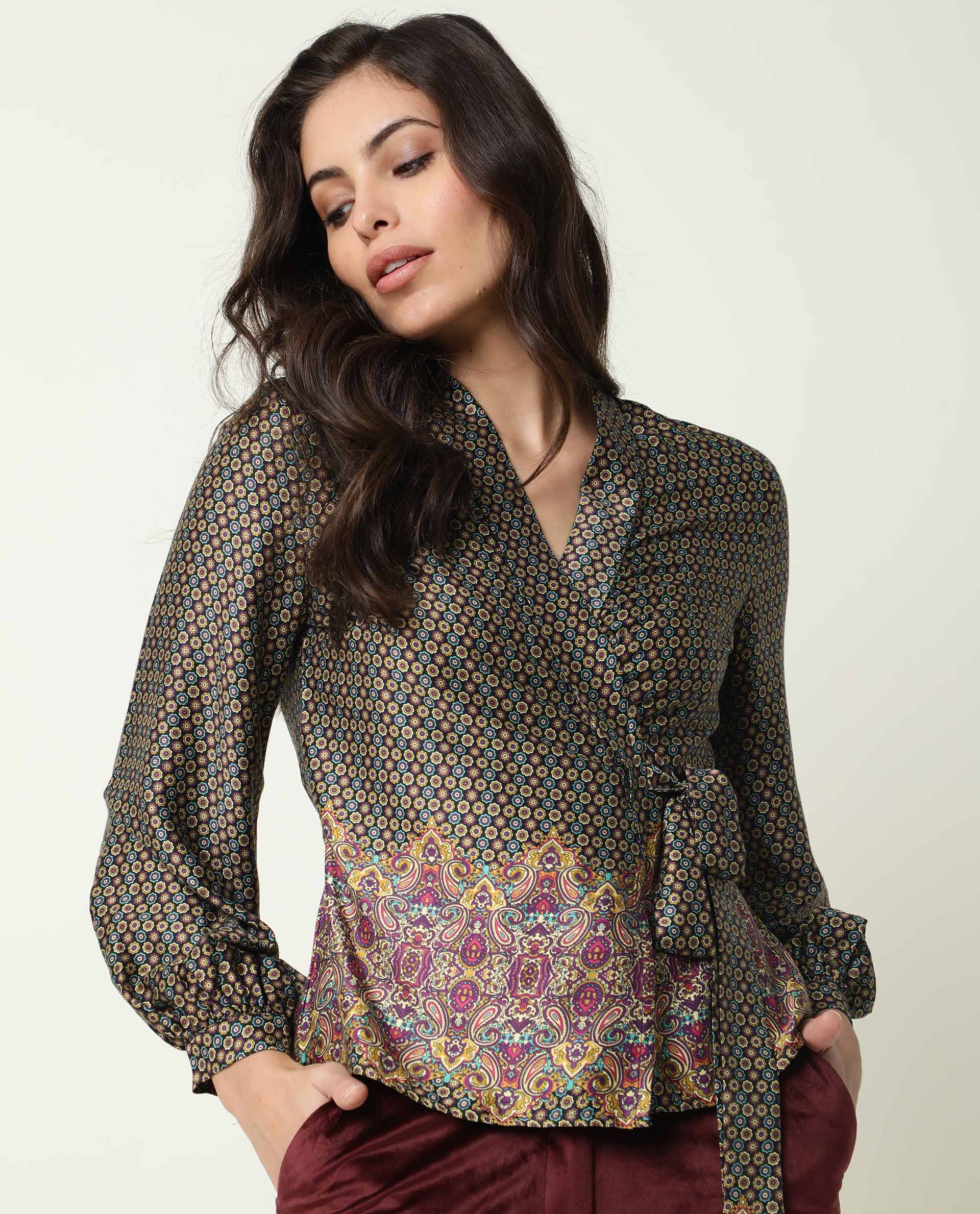 Rareism Women Vamsi Black Modal Satin Fabric Flared V-Neck Full Sleeves Abstract Print Top