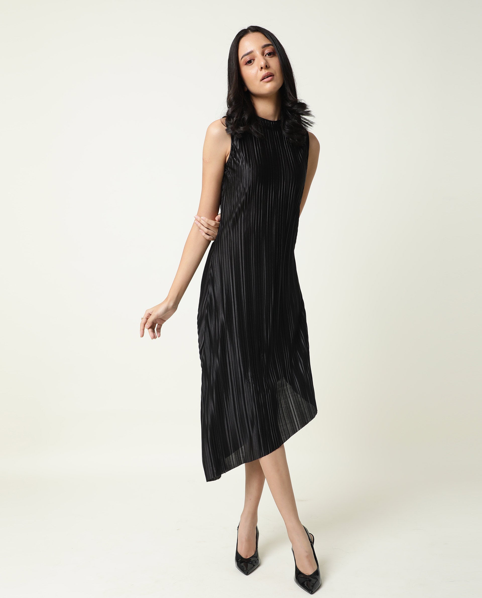 Rareism Women Aloof Black Round Neck Sleeveless Asymmetric Hem Knee Length Dress