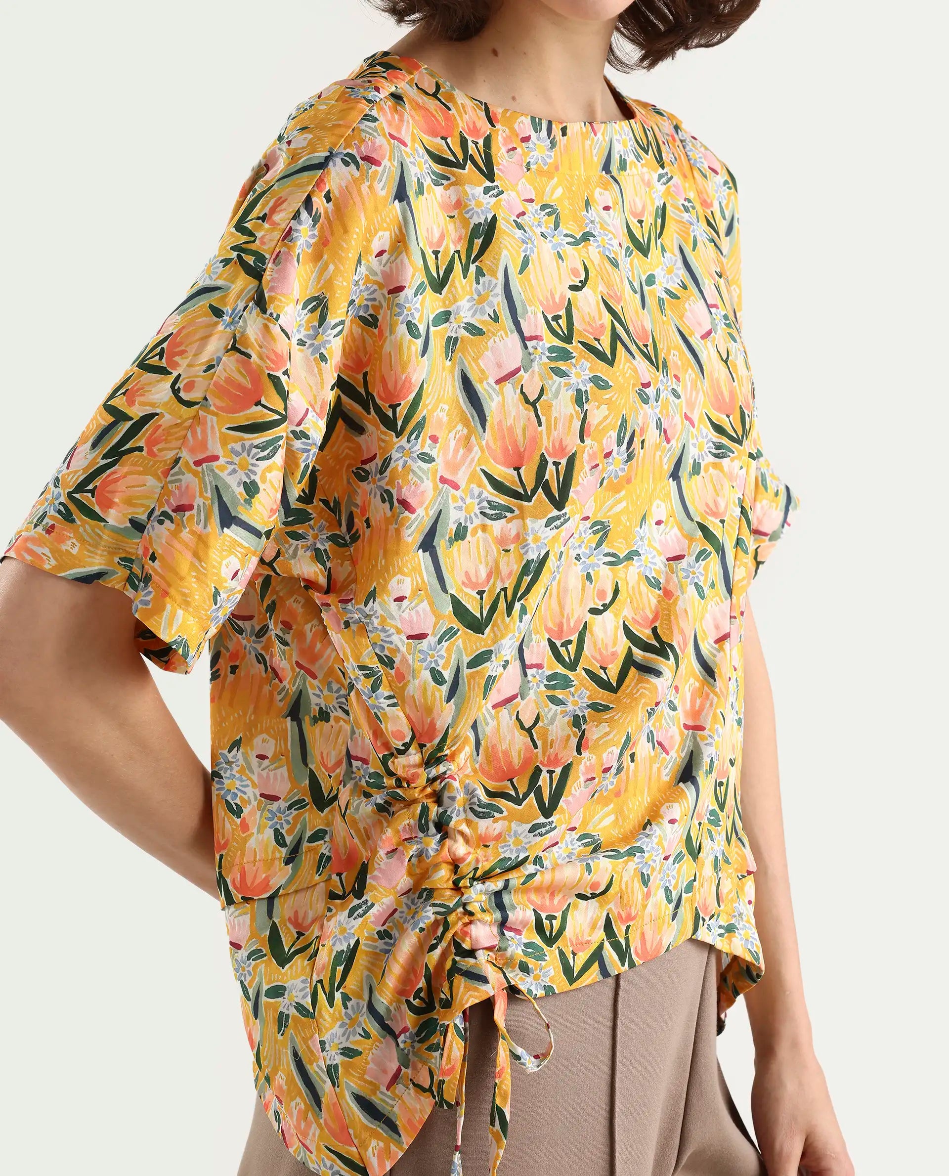 Rareism Women Pai Yellow Top Short Sleeves Printed