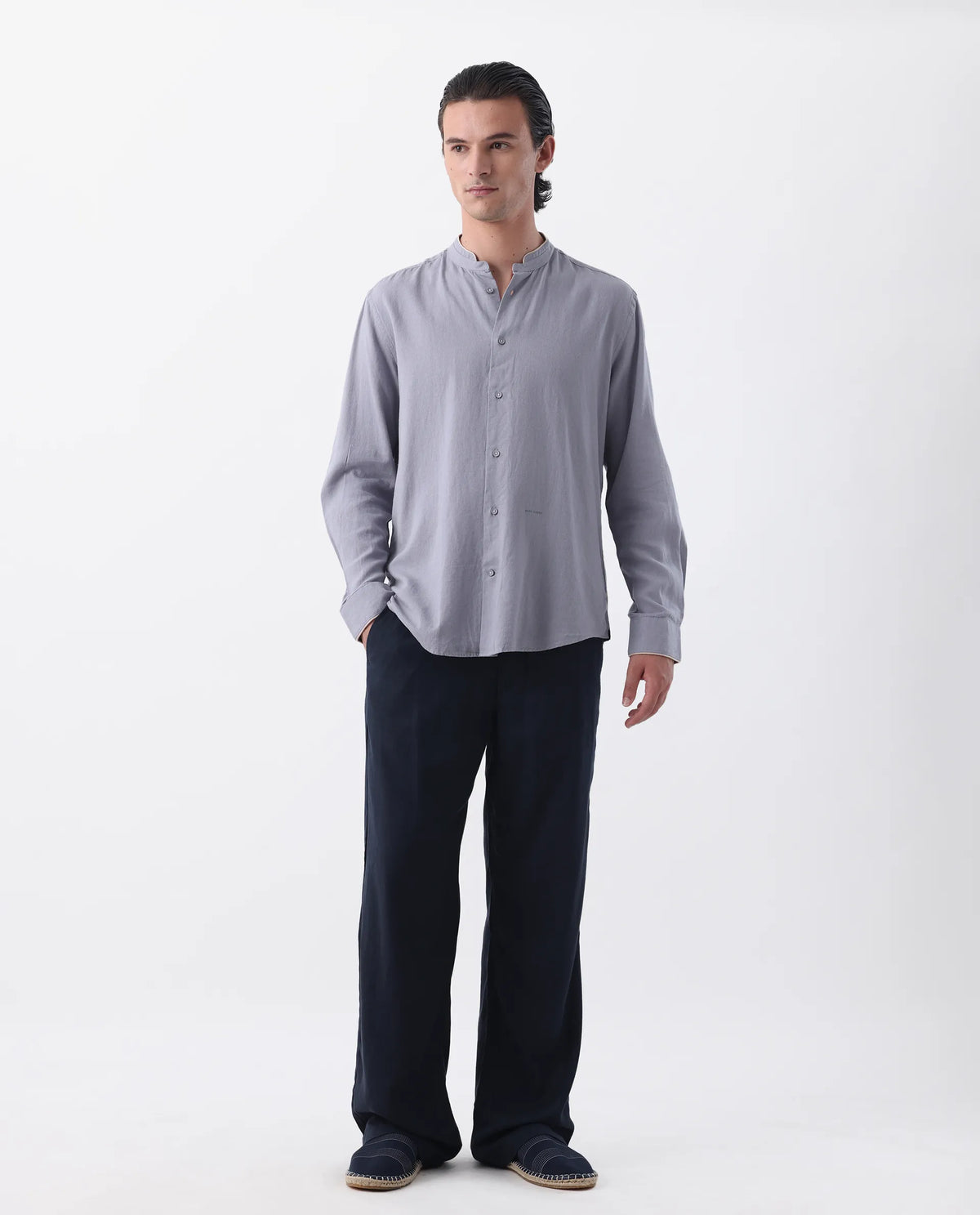 Rare Rabbit Men's Manderin Purple Linen Blend Plain Regular Fit Full Sleeve Mandarin Collar Shirt