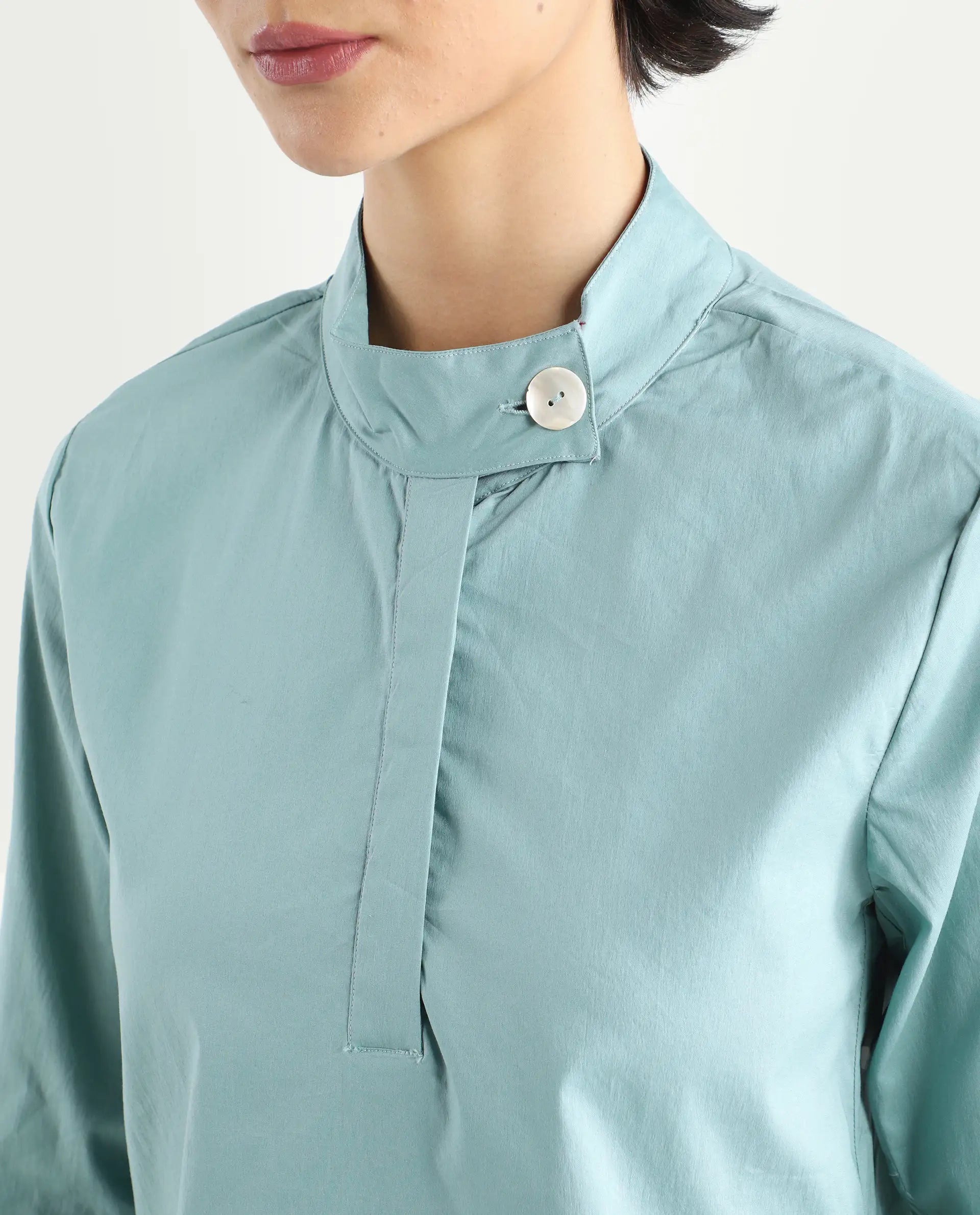 Rareism Women's Horhay Green Cotton Blend Mandarin Collar Plain Relaxed Fit Top