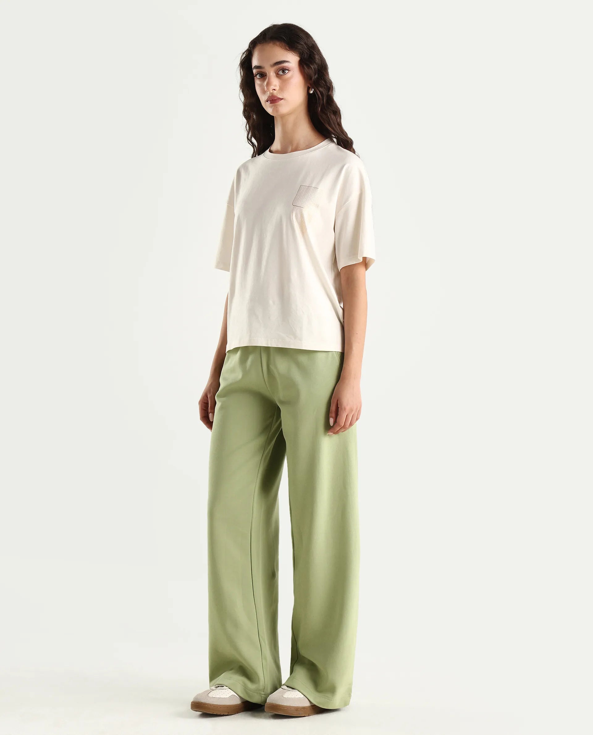 Rareism Women's Heavy Weight Interlock 340 Gsm Cotton Blend Plain Ankle Length Relaxed Fit Track Pant Flared