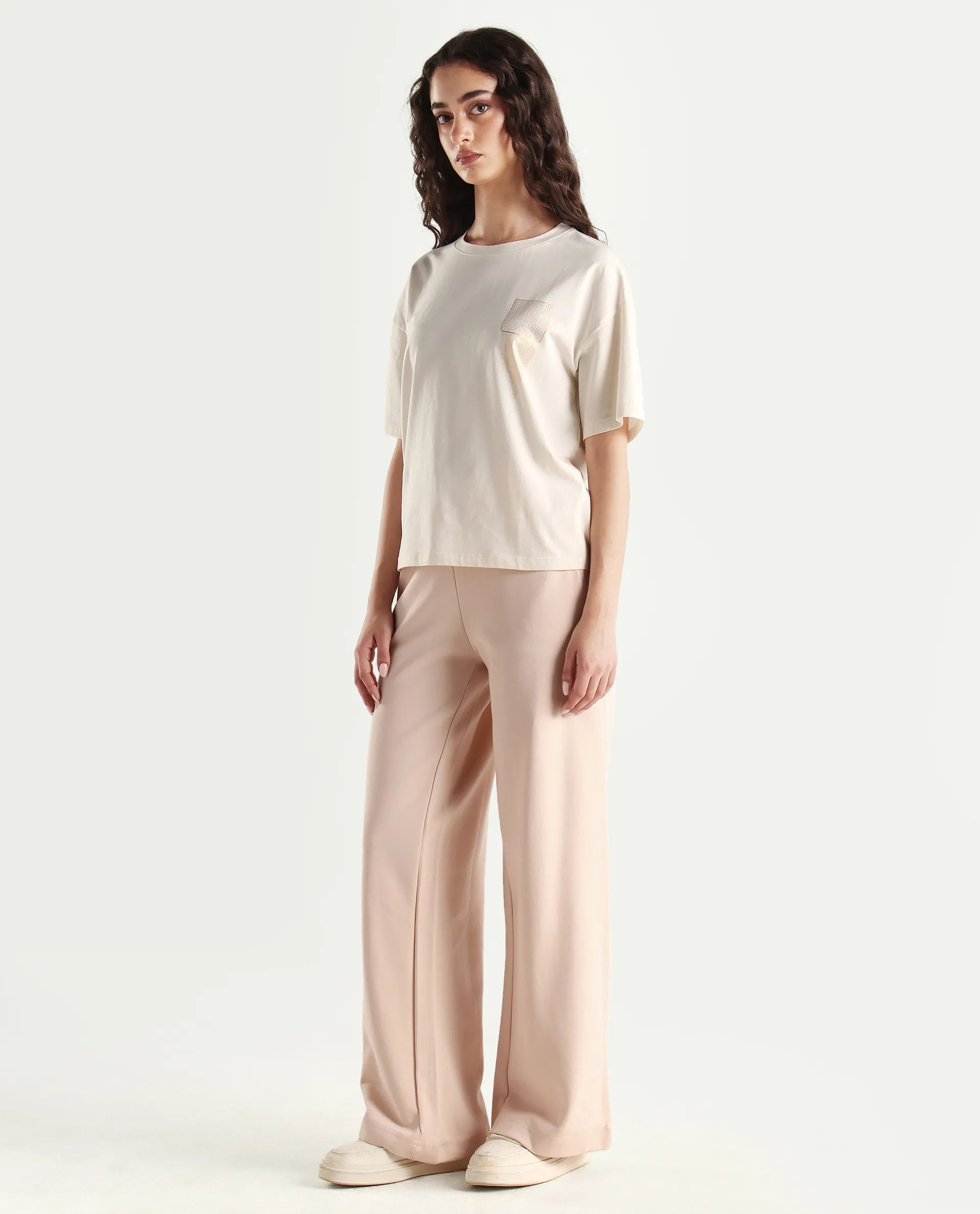 Rareism Women's Heavy Weight Interlock 340 Gsm Cotton Blend Plain Ankle Length Relaxed Fit Track Pant Flared