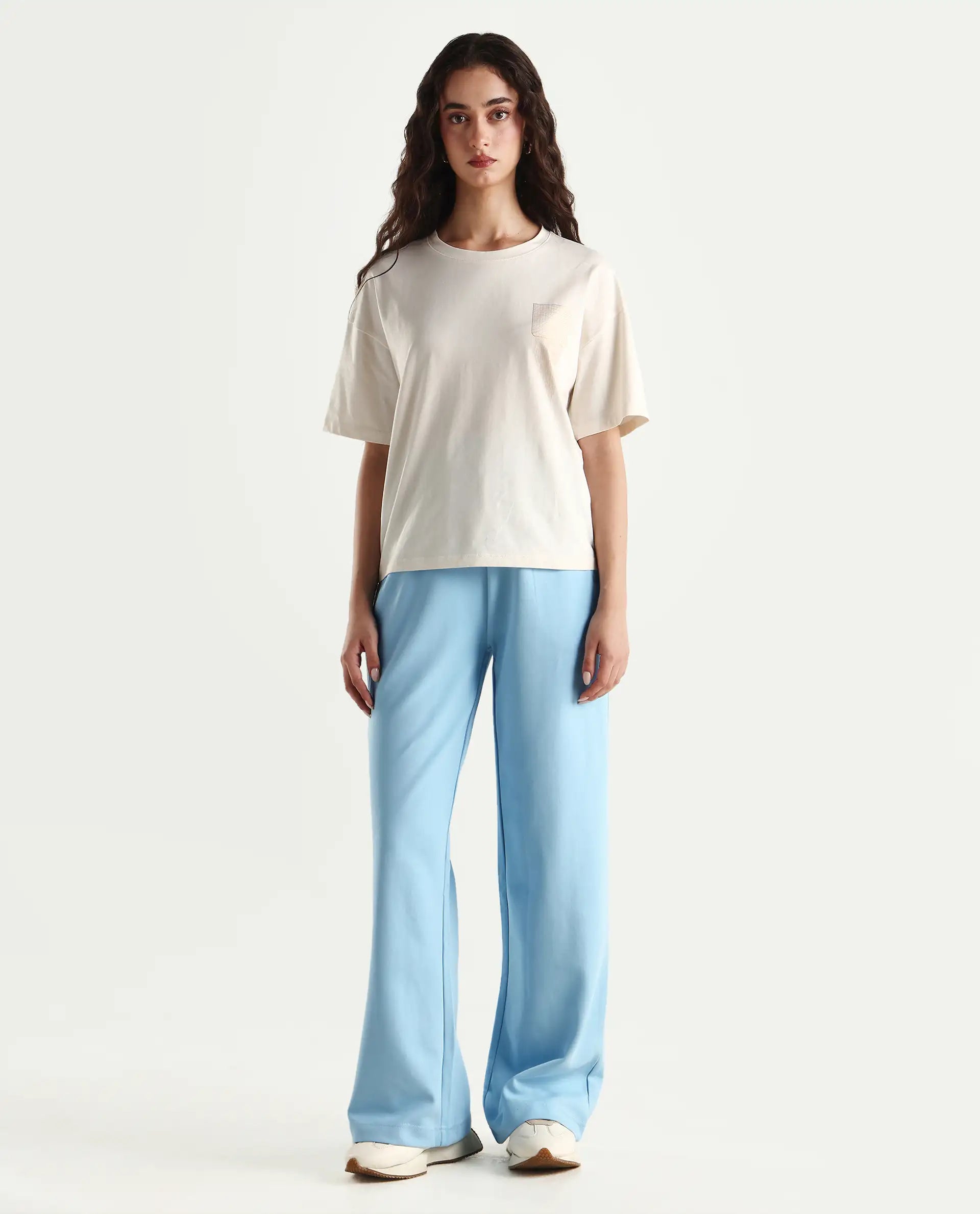 Rareism Women's Heavy Weight Interlock 340 Gsm Cotton Blend Plain Ankle Length Relaxed Fit Track Pant Flared