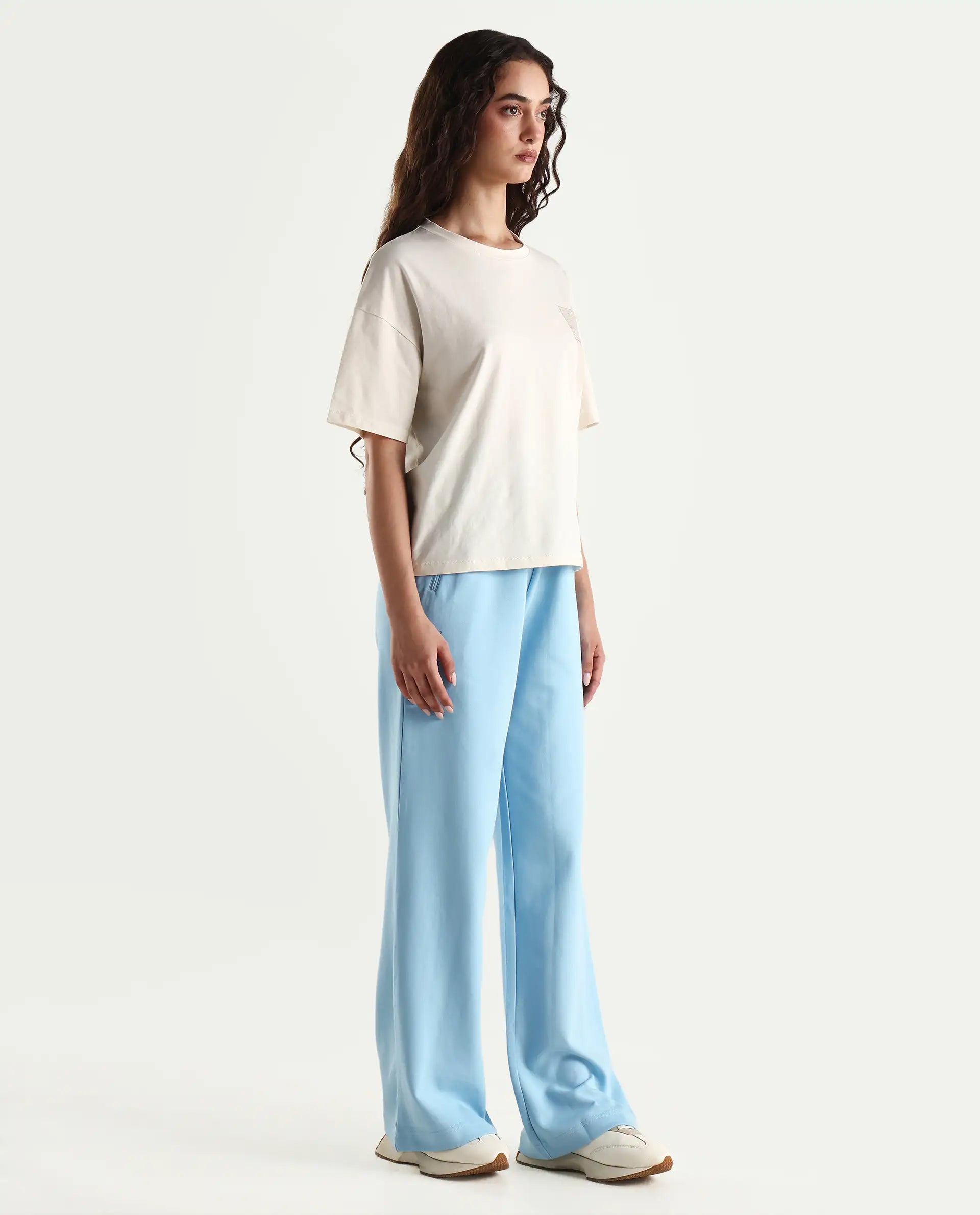 Rareism Women's Heavy Weight Interlock 340 Gsm Cotton Blend Plain Ankle Length Relaxed Fit Track Pant Flared
