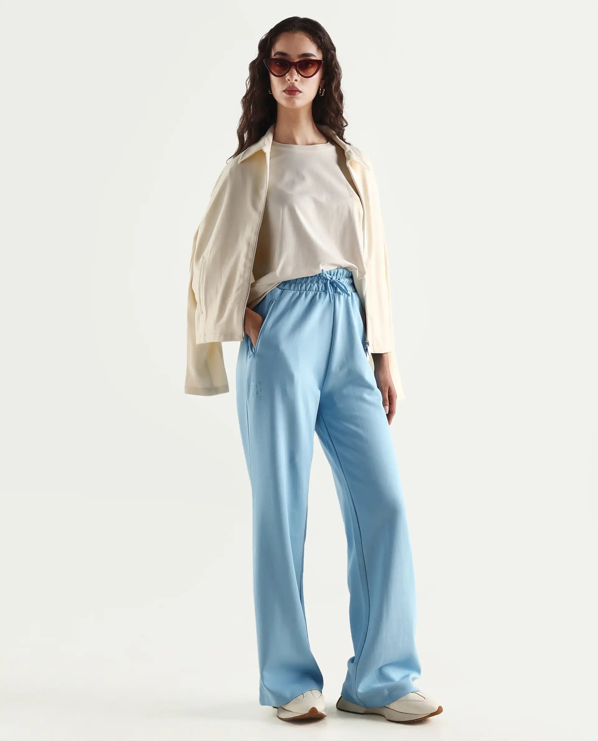 Rareism Women's Heavy Weight Interlock 340 Gsm Cotton Blend Plain Ankle Length Relaxed Fit Track Pant Flared
