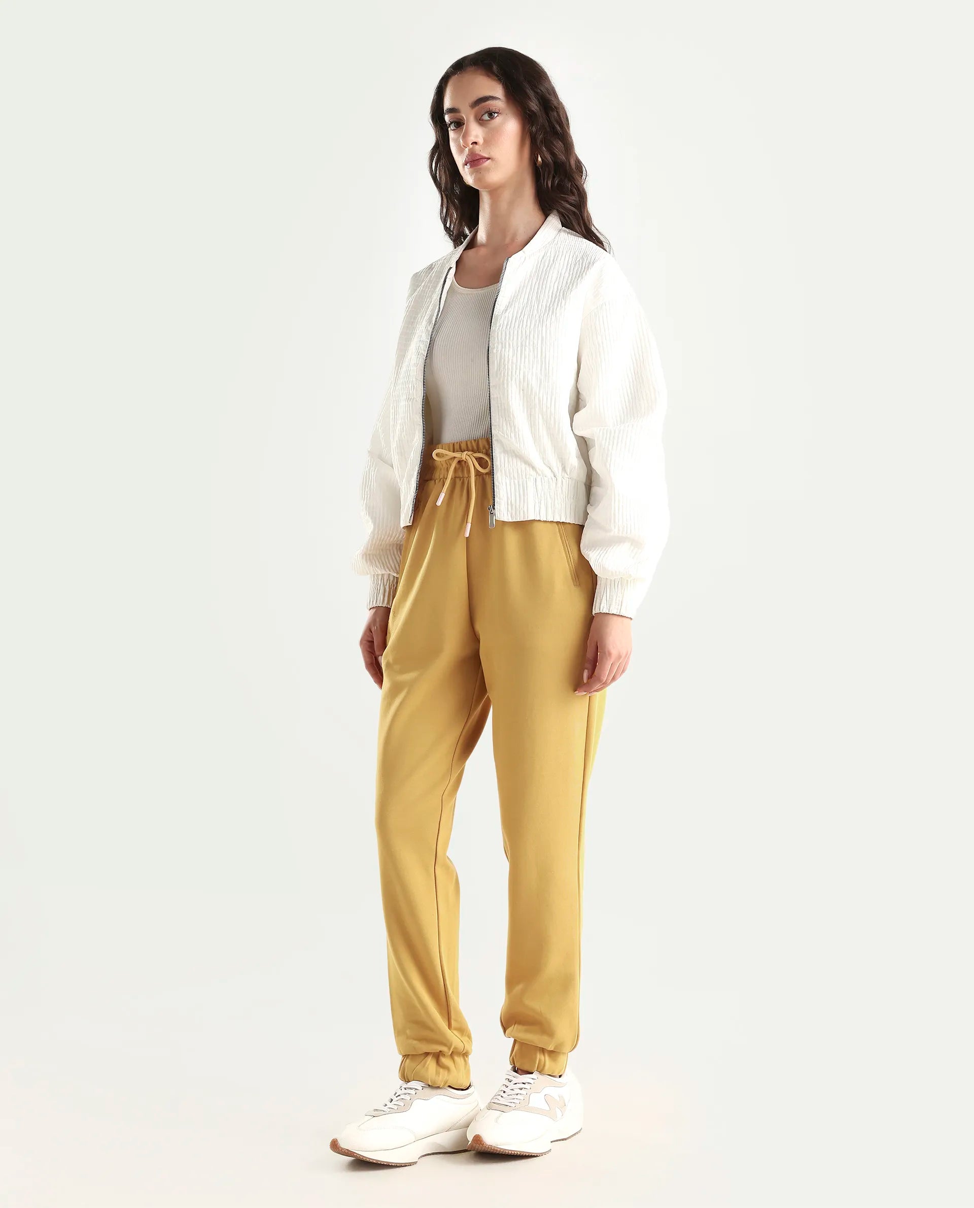 Rareism Women's Heavy Weight Interlock 340 Gsm Cotton Blend Plain Ankle Length Relaxed Fit Track Pant