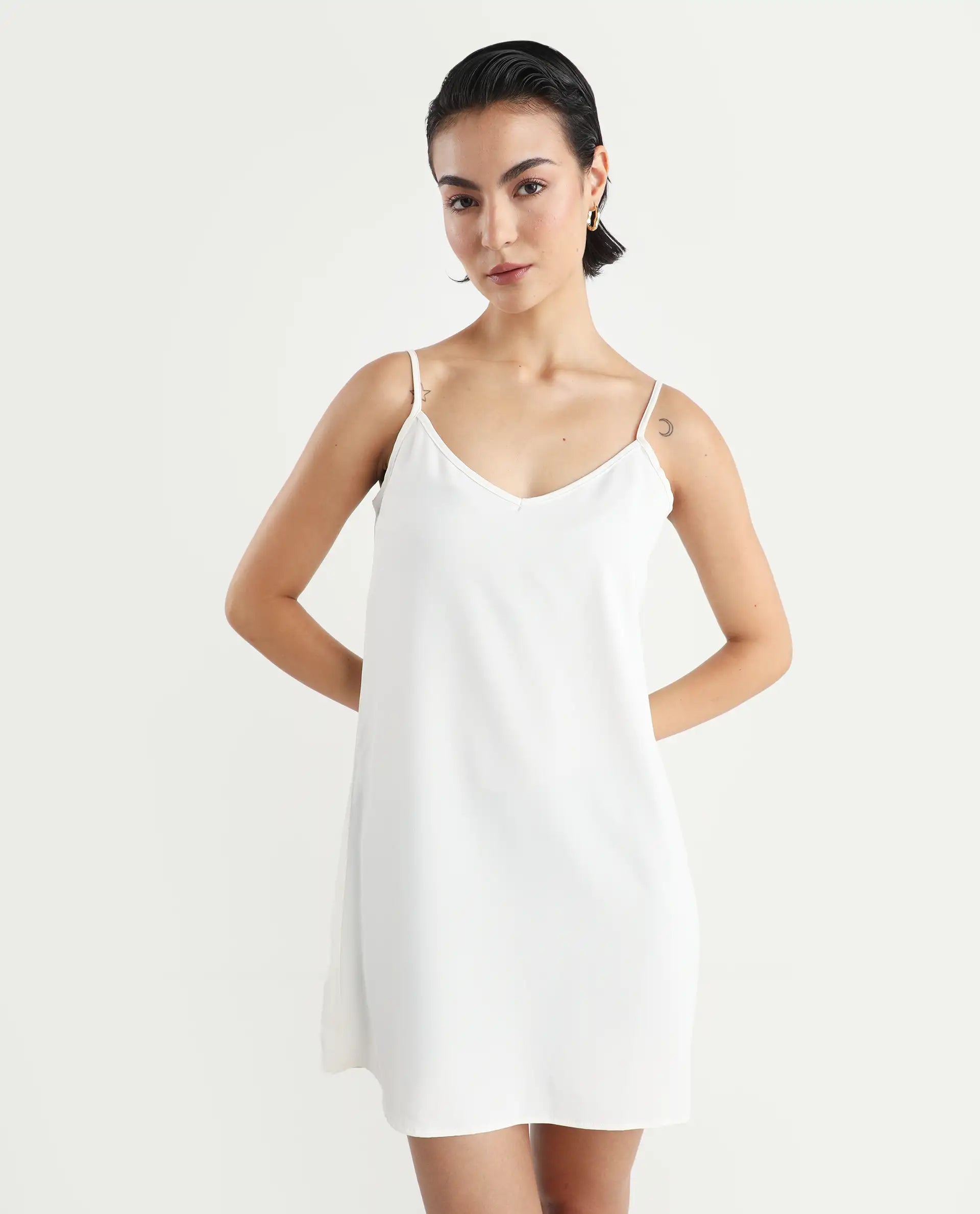 Rareism Women's Slipos Offwhite Polyester V-Neck Plain Shoulder Strap Knee Length Regular Fit Inner Wear