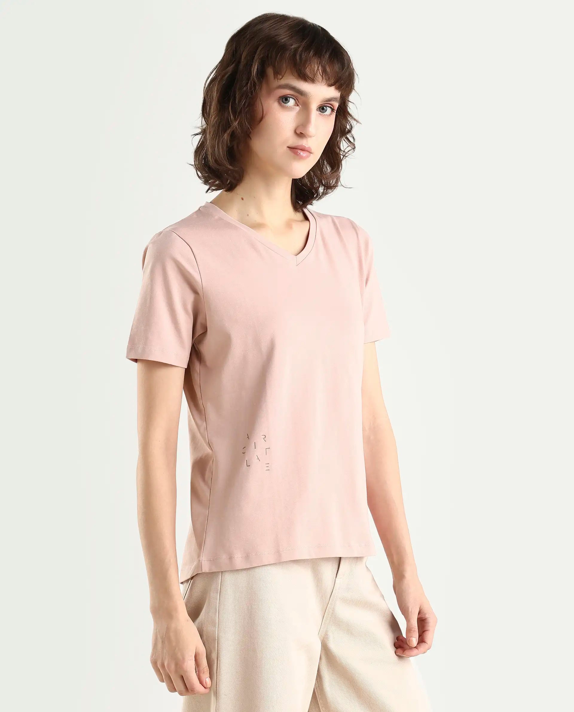 Rareism Women's Arvi Dusky Pink Cotton Blend V-Neck Plain Regular Fit T-Shirt