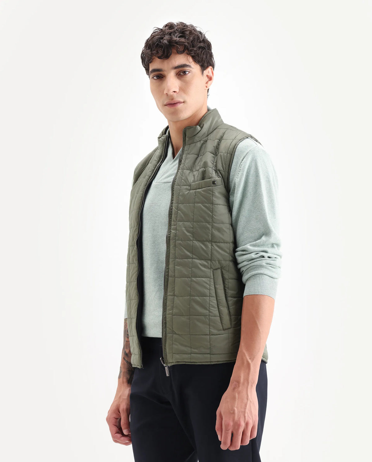 Rare Rabbit Men's Fillex Black Nylon Plain Regular Fit Sleeveless Mandarin Collar Jacket
