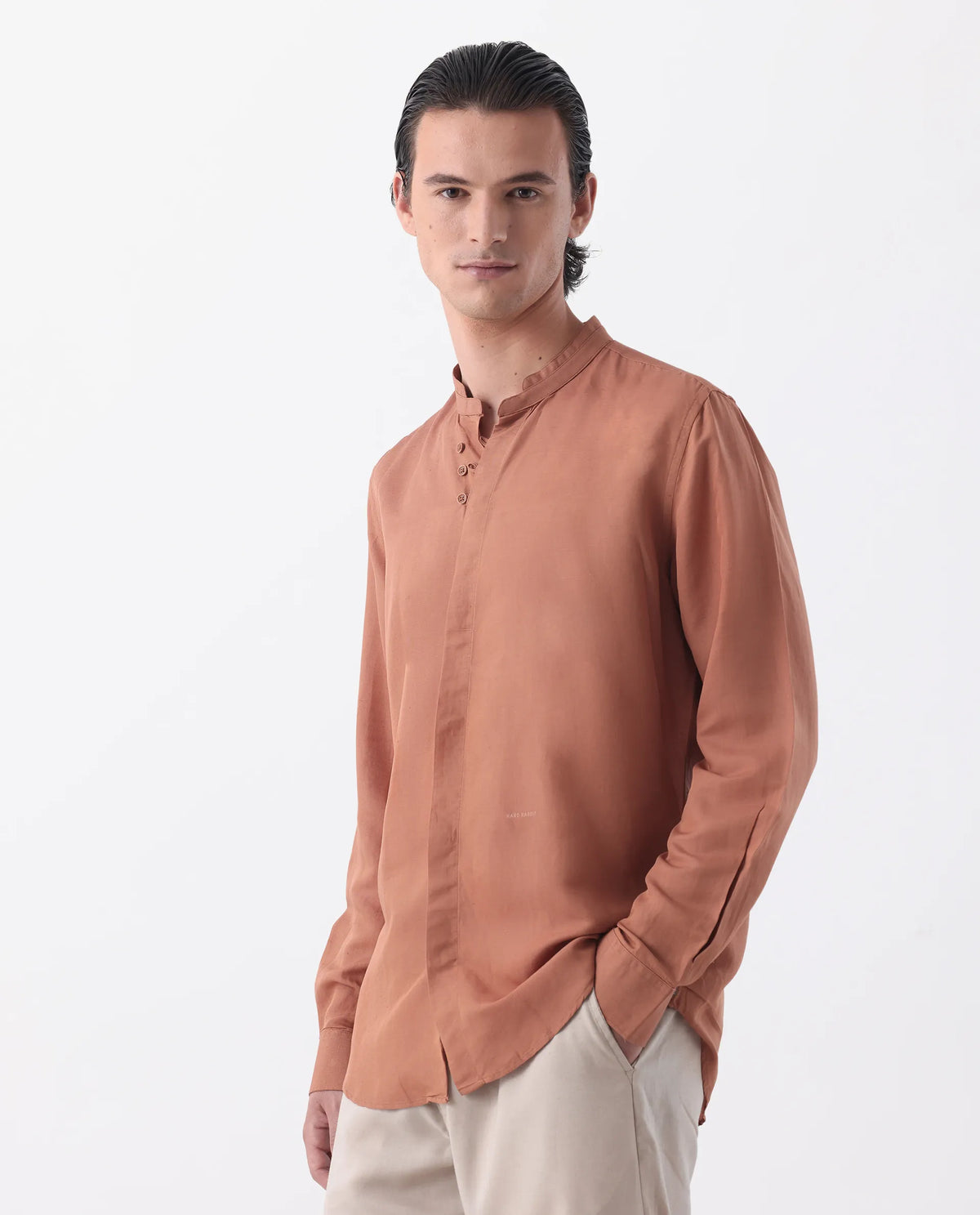 Rare Rabbit Men's Thrones Peach 100% Linen Plain Regular Fit Full Sleeve Mandarin Collar Shirt