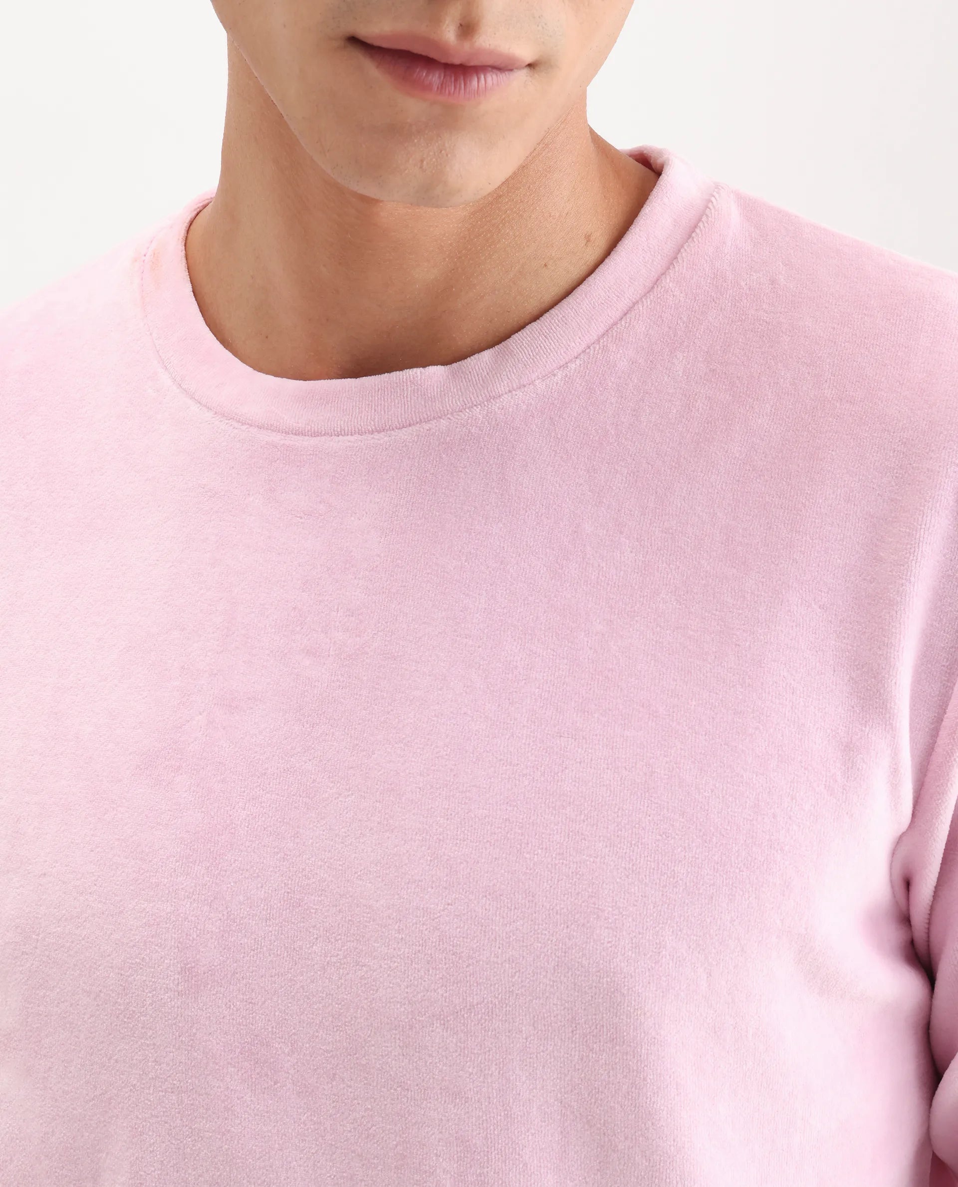 Rare Rabbit Men's Dube Pink Velvet Plain Relaxed Fit Full Sleeve Crew Neck Sweatshirt