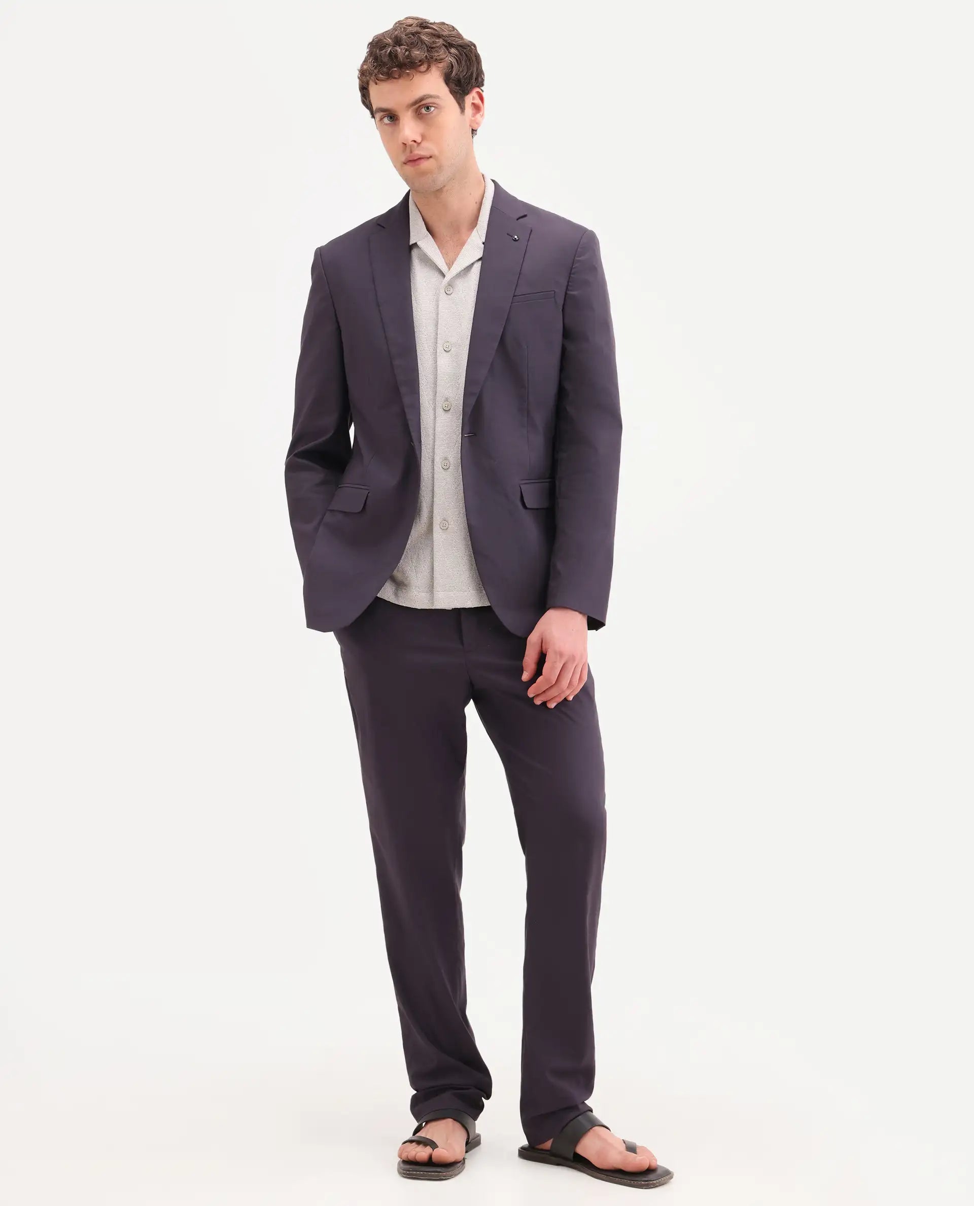 Rare Rabbit Men's Oscar Dark Purple Polyester Plain Tailored Fit Full Sleeve Lapel Neck Suits