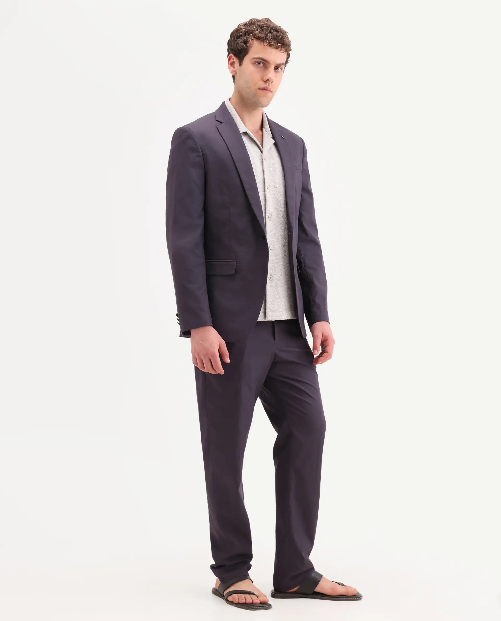 Rare Rabbit Men's Oscar Dark Purple Polyester Plain Tailored Fit Full Sleeve Lapel Neck Suits