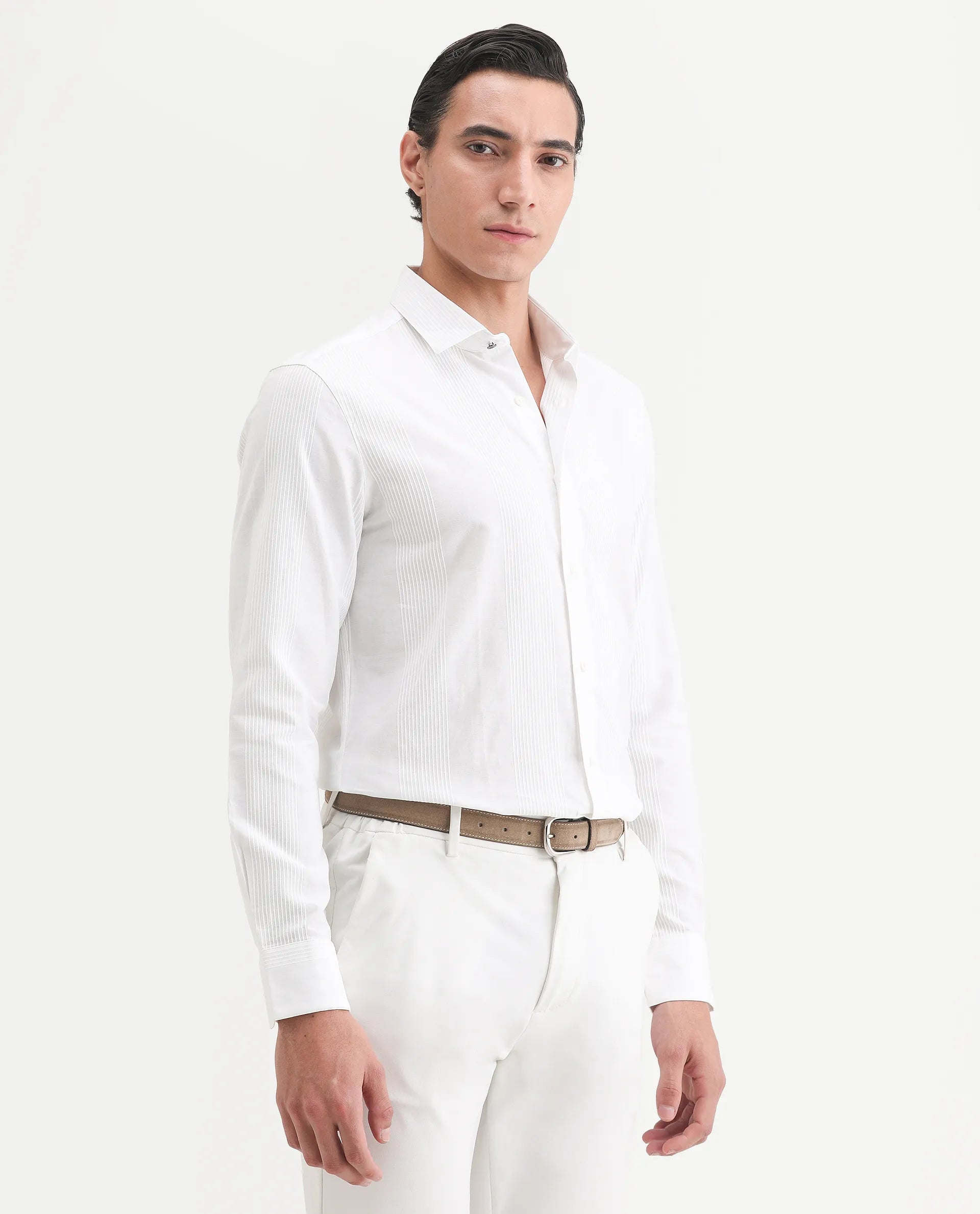 Rare Rabbit Men's Lurtz-1 White Cotton Striped Print Tailored Fit Full Sleeve Spread Collar Shirt