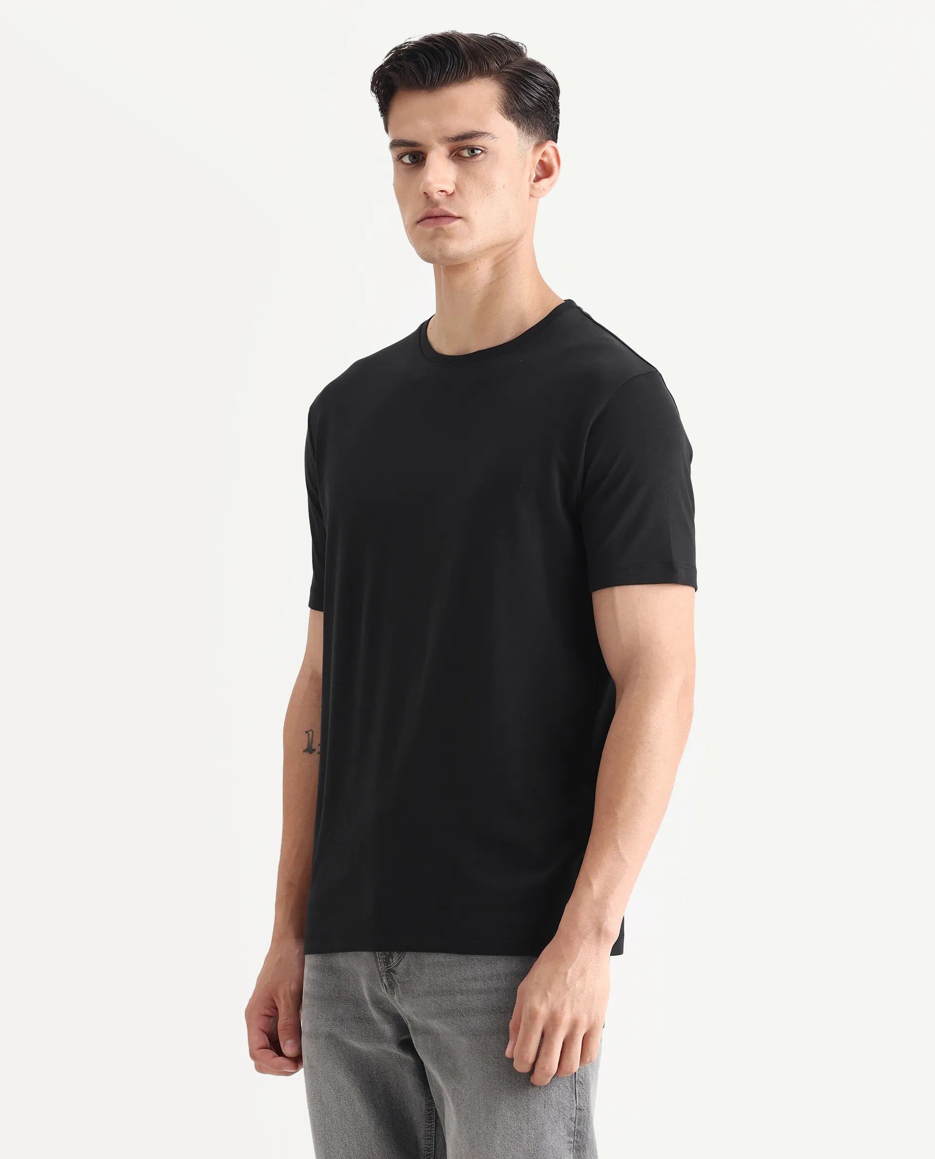 Rare Rabbit Men's Gis-1 Black Cotton Plain Slim Fit Half Sleeve Crew Neck T-Shirt