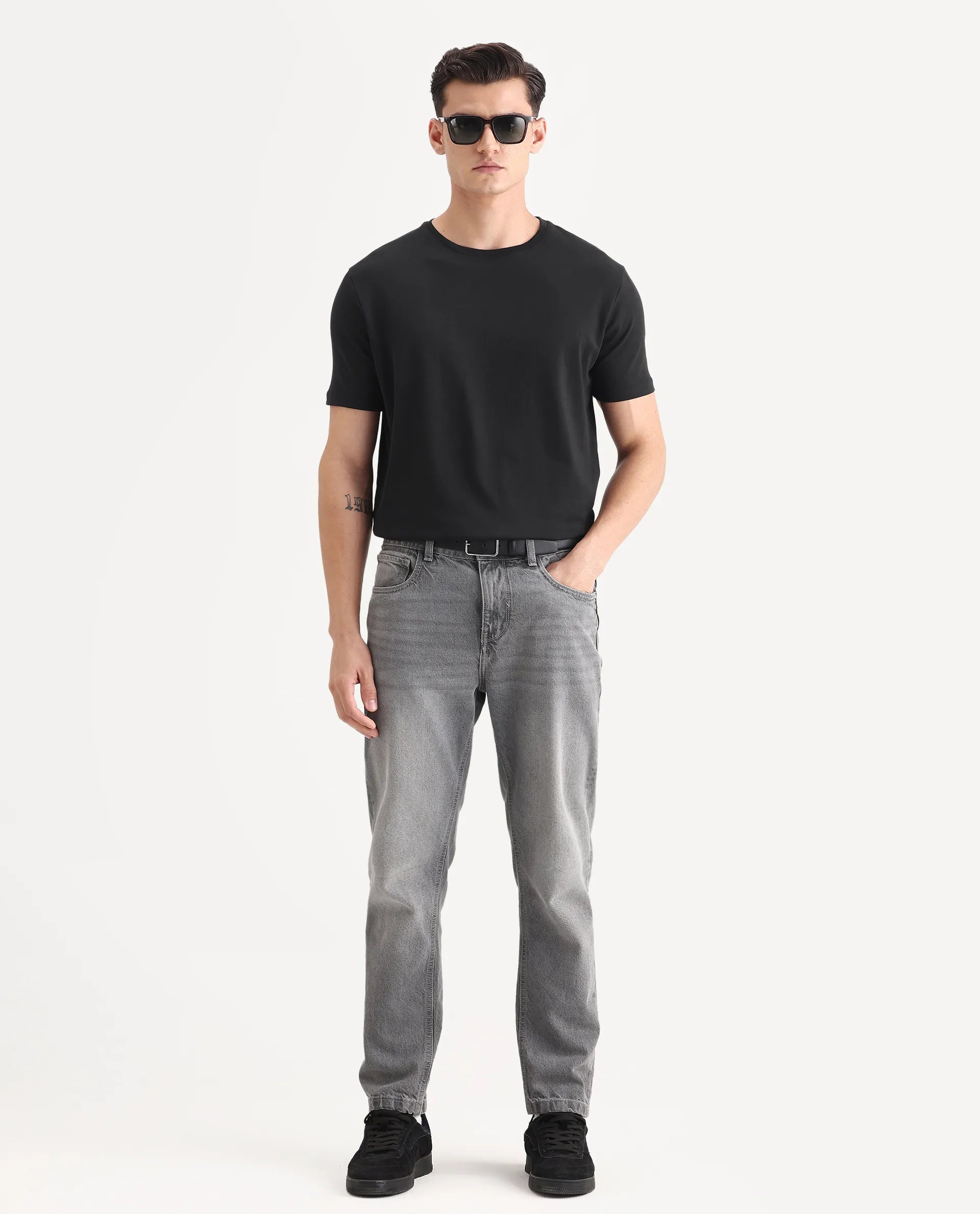 Rare Rabbit Men's Gis-1 Black Cotton Plain Slim Fit Half Sleeve Crew Neck T-Shirt