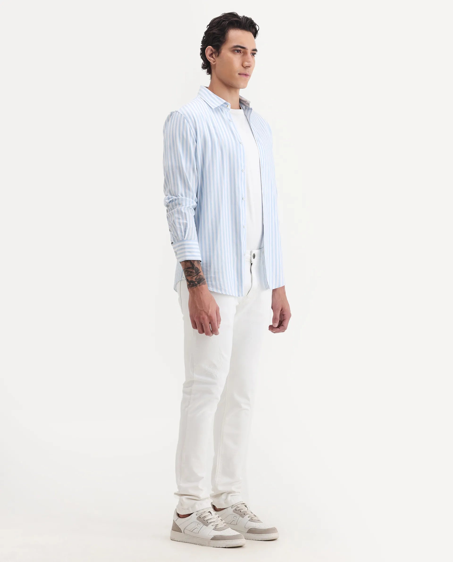 Rare Rabbit Men's Astred White Cotton Plain Hawk Slim Fit Jeans