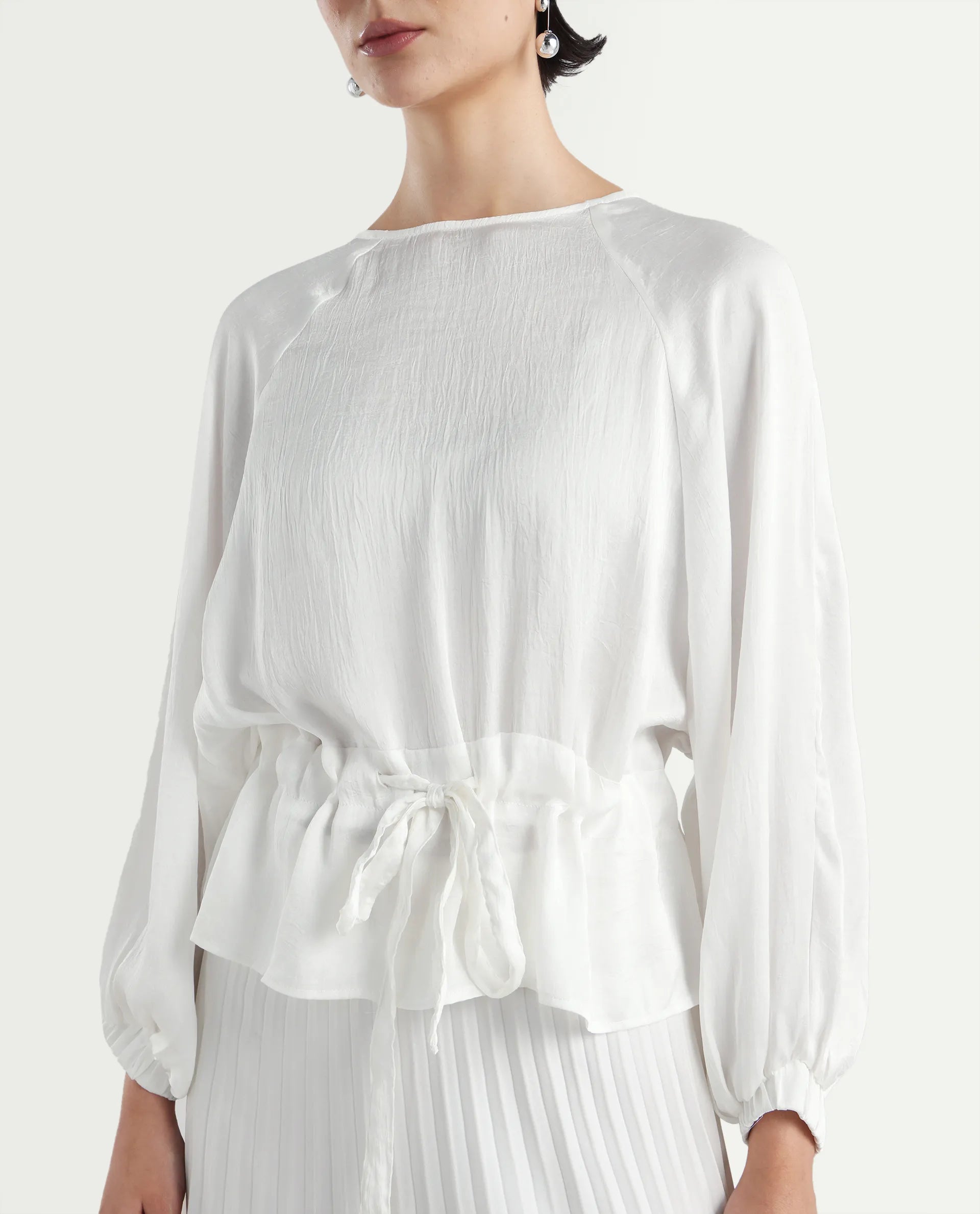 Rareism Women's Lenze White Polyester Boat Neck Plain Volume Sleeve Oversized Top