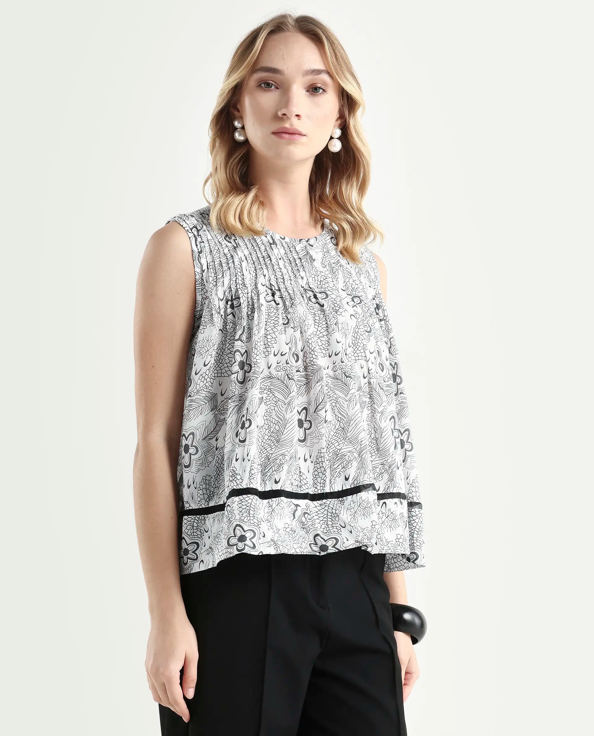 Rareism Women's Nikol White Cotton Crew Neck Abstract Print Sleeveless Regular Fit Top