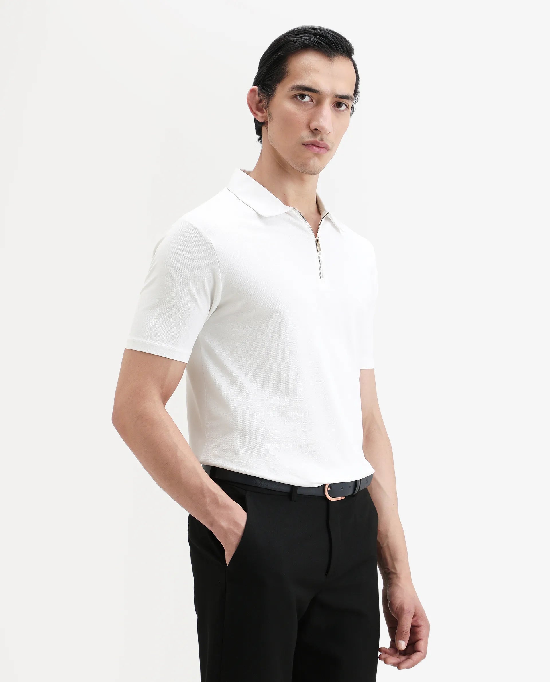 Rare Rabbit Men's Guild Casual Prin 1 White Cotton Blend Plain Regular Fit Half Sleeve Polo