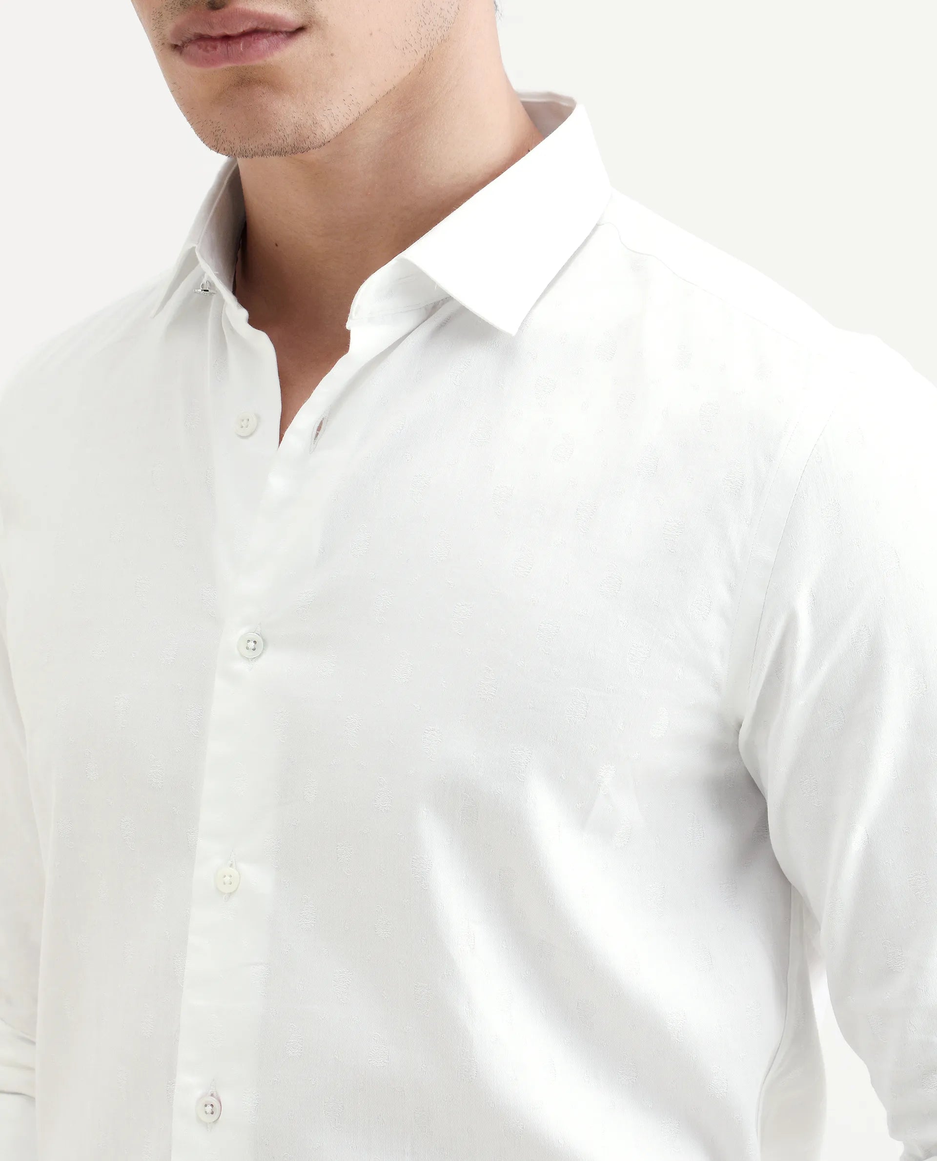 Rare Rabbit Men's Trica White Cotton Plain Regular Fit Full Sleeve Collared Shirt