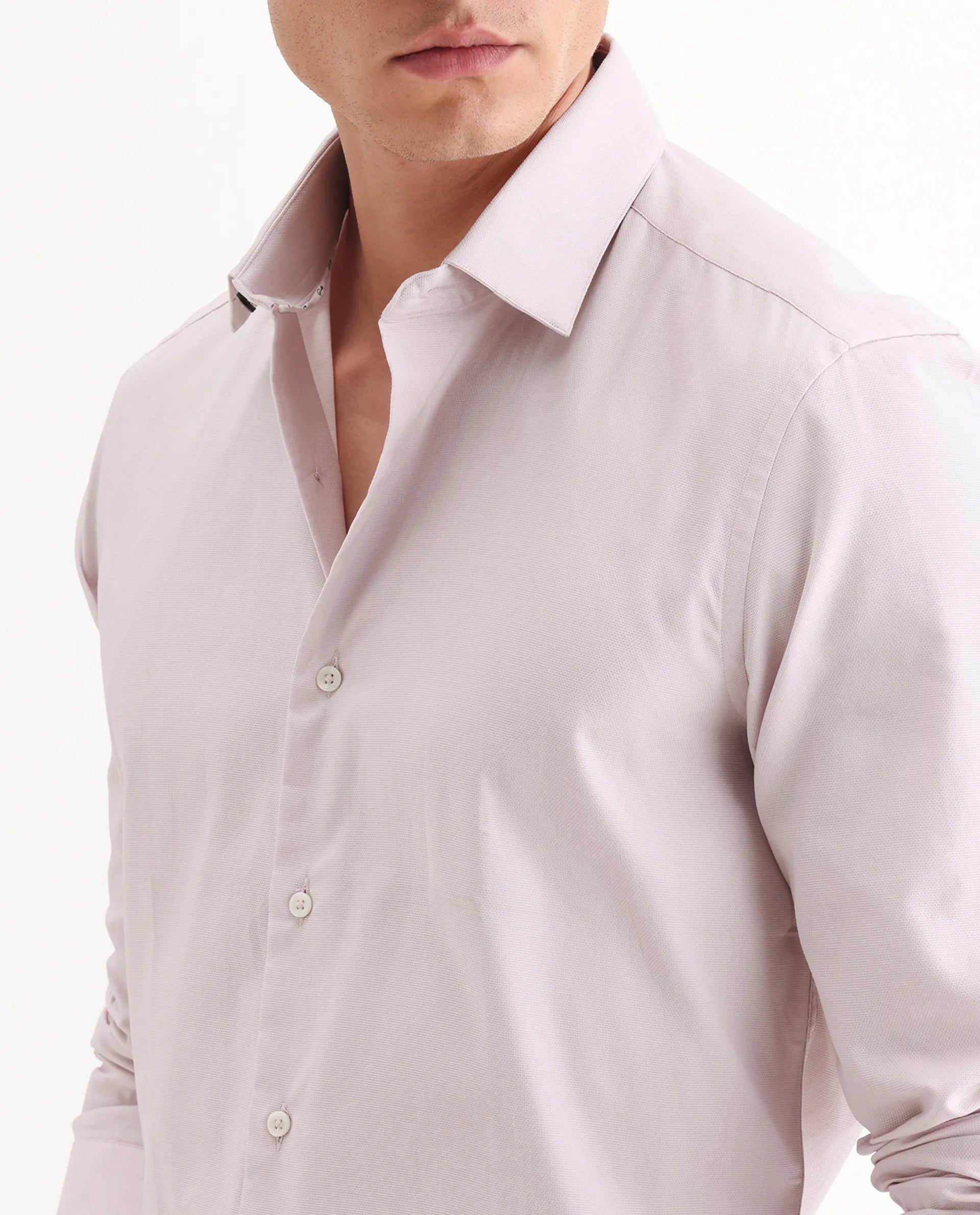 Rare Rabbit Men's Lasko Pastel Pink Cotton Plain Regular Fit Full Sleeve Collared Shirt