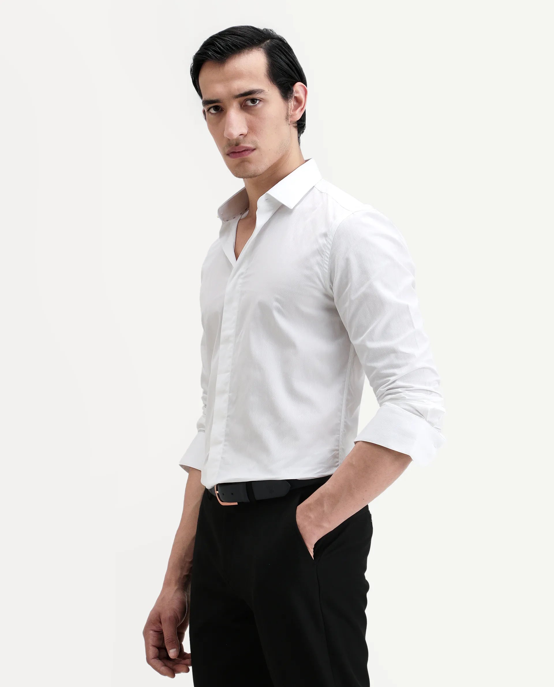Rare Rabbit Men's Erlane White Cotton Plain Regular Fit Full Sleeve Collared Shirt