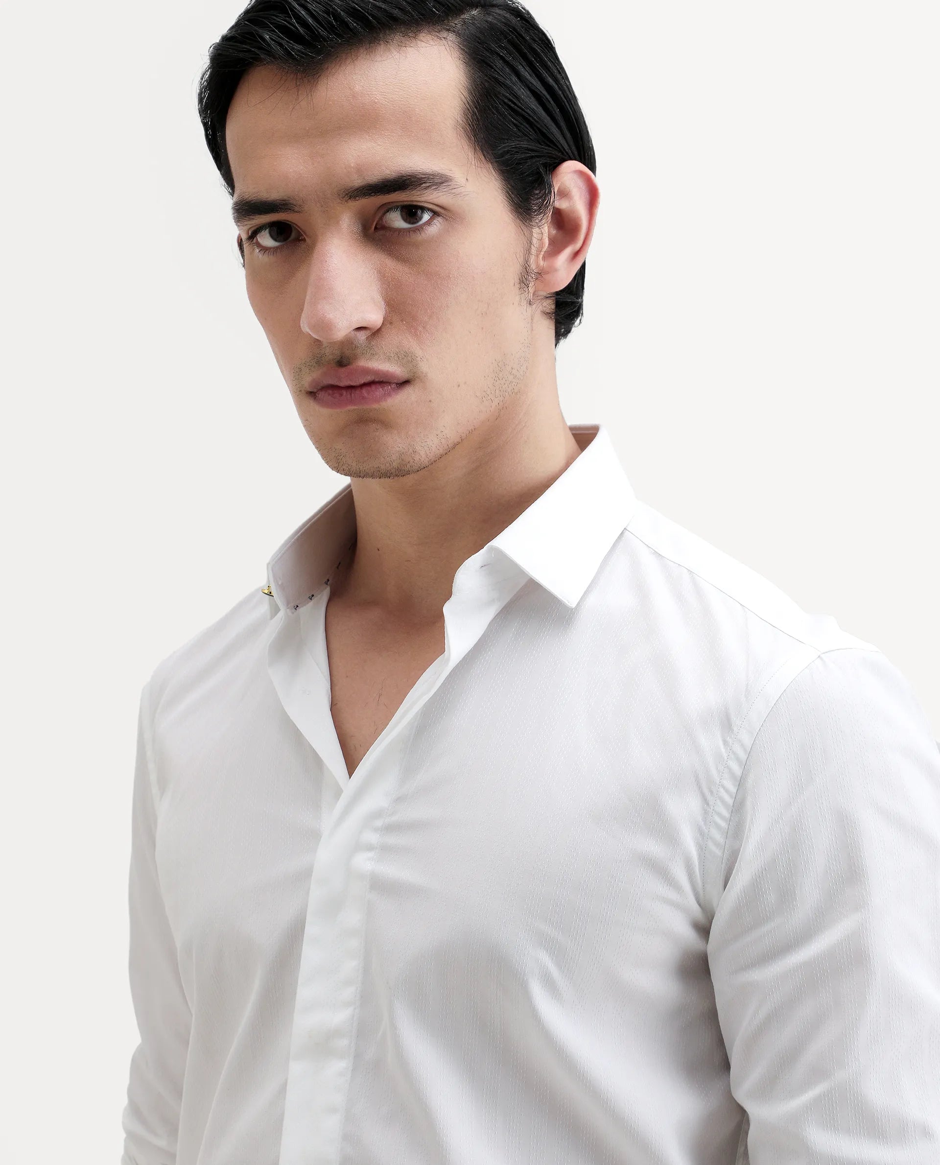 Rare Rabbit Men's Erlane White Cotton Plain Regular Fit Full Sleeve Collared Shirt