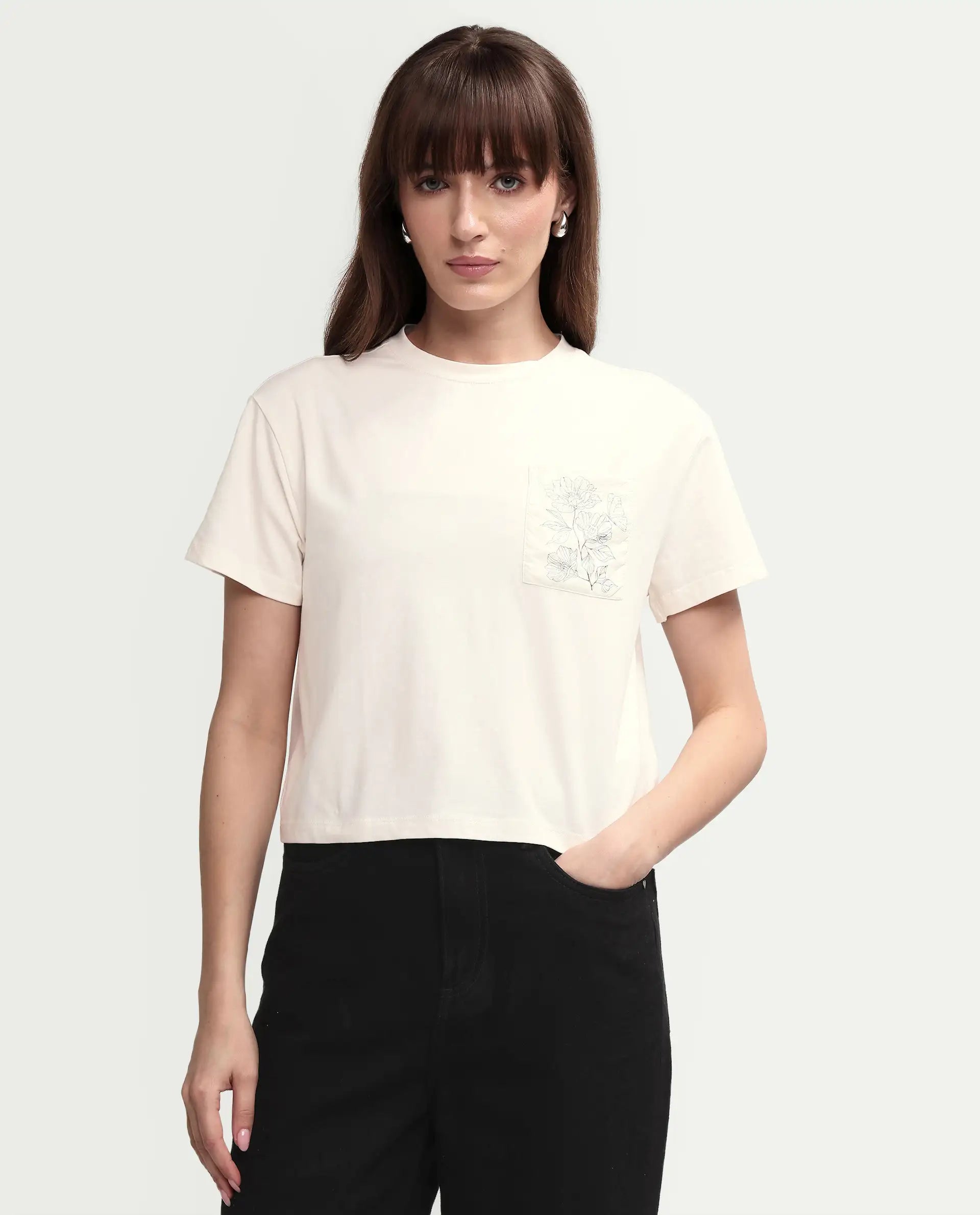 Rareism Women's Strankle Off White Cotton Blend Crew Neck Graphic Print Crop Regular Fit T-Shirt