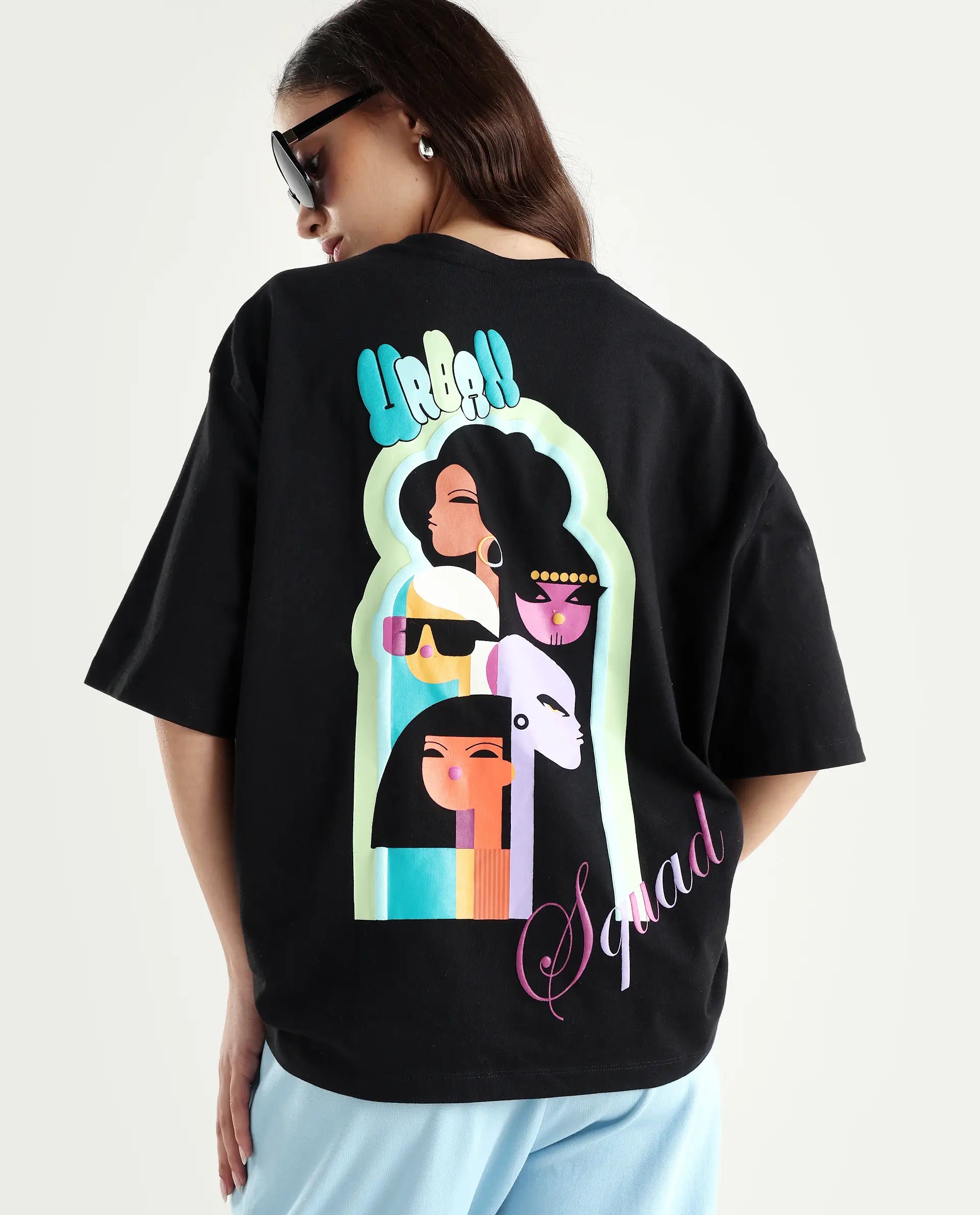 Rareism Women's Earl Black Cotton Blend Crew Neck Graphic Print Relaxed Fit T-Shirt