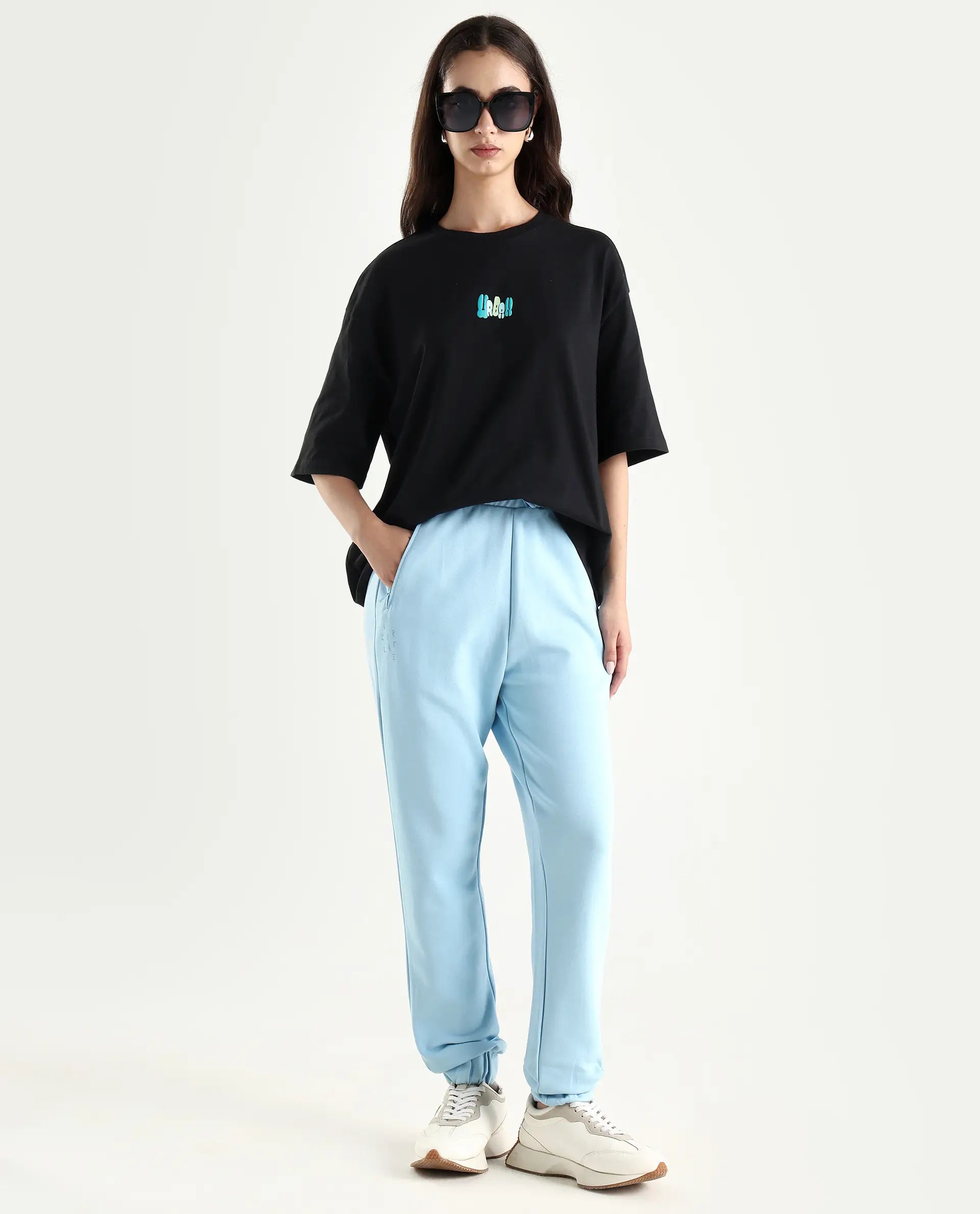 Rareism Women's Earl Black Cotton Blend Crew Neck Graphic Print Relaxed Fit T-Shirt