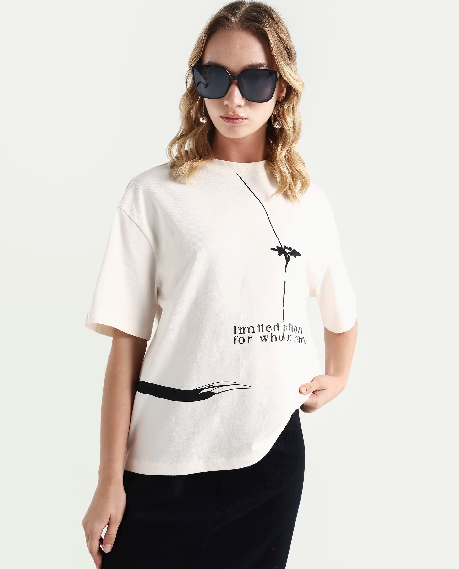 Rareism Women's Ida Off White Cotton Blend Crew Neck Graphic Print Relaxed Fit T-Shirt