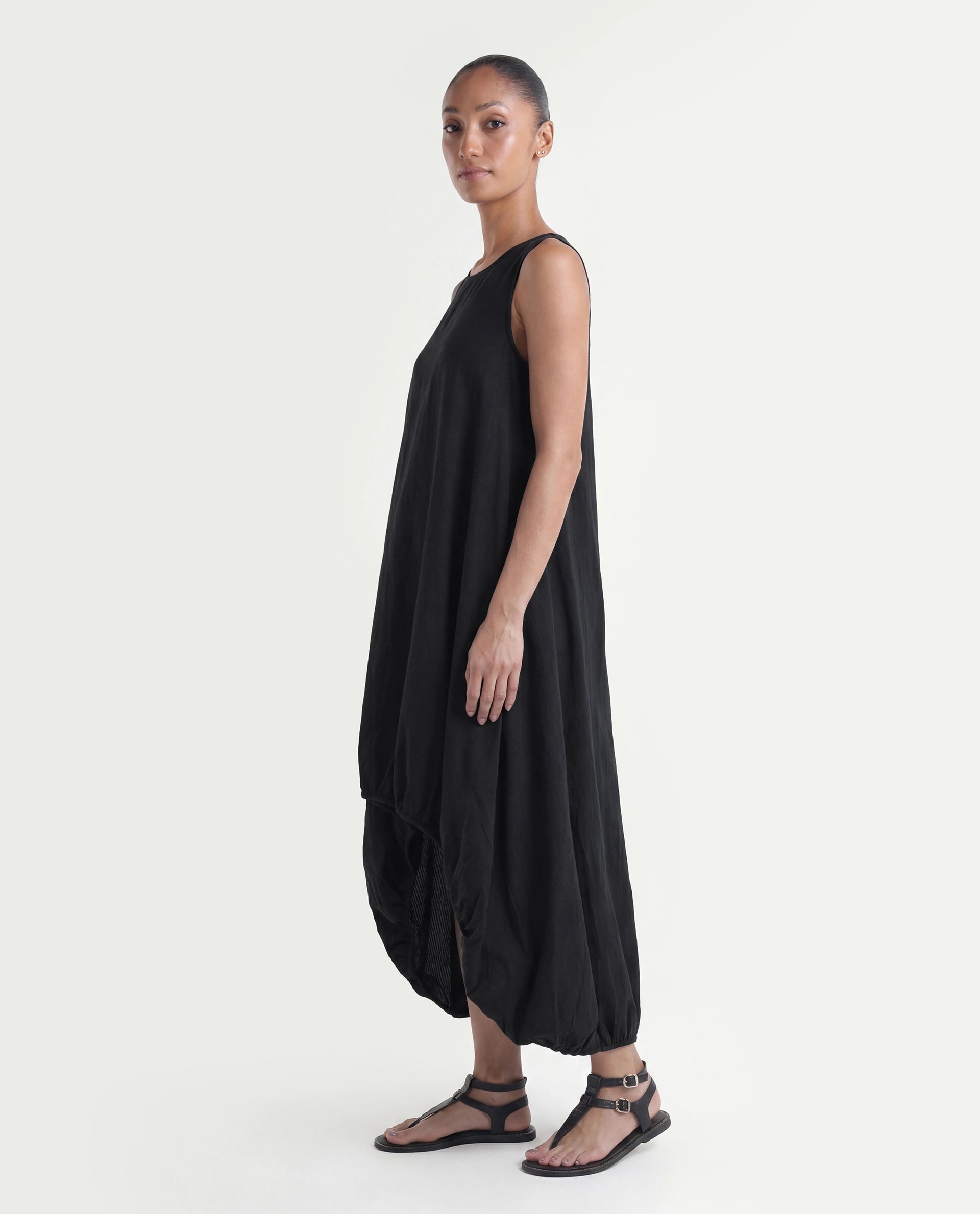 Rareism Women's Zakura Black Cotton Crew Neck Striped Sleeveless Maxi Balloon Dress