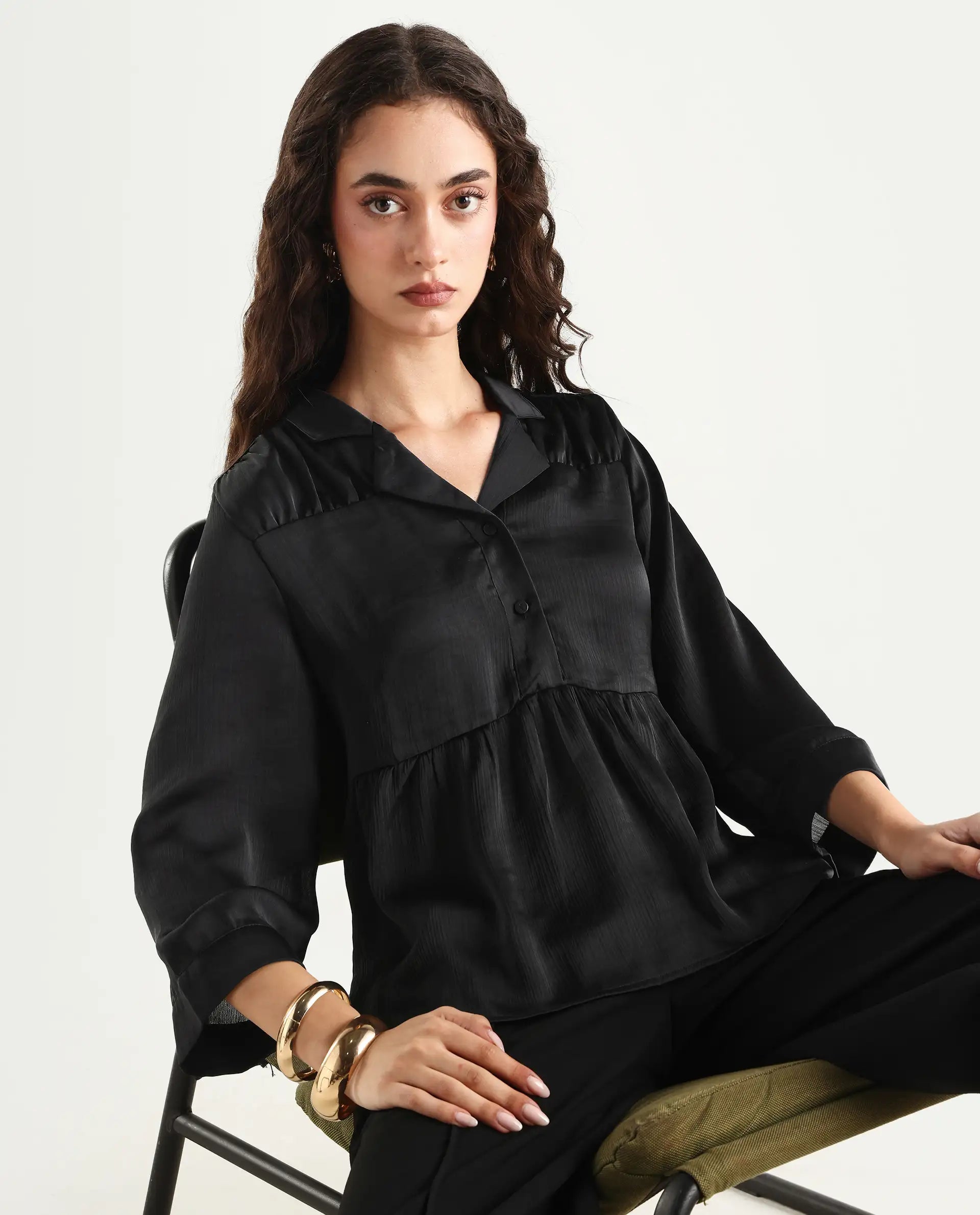 Rareism Women's Gaurerro Black Polyester Lapel Neck Plain Regular Fit Top