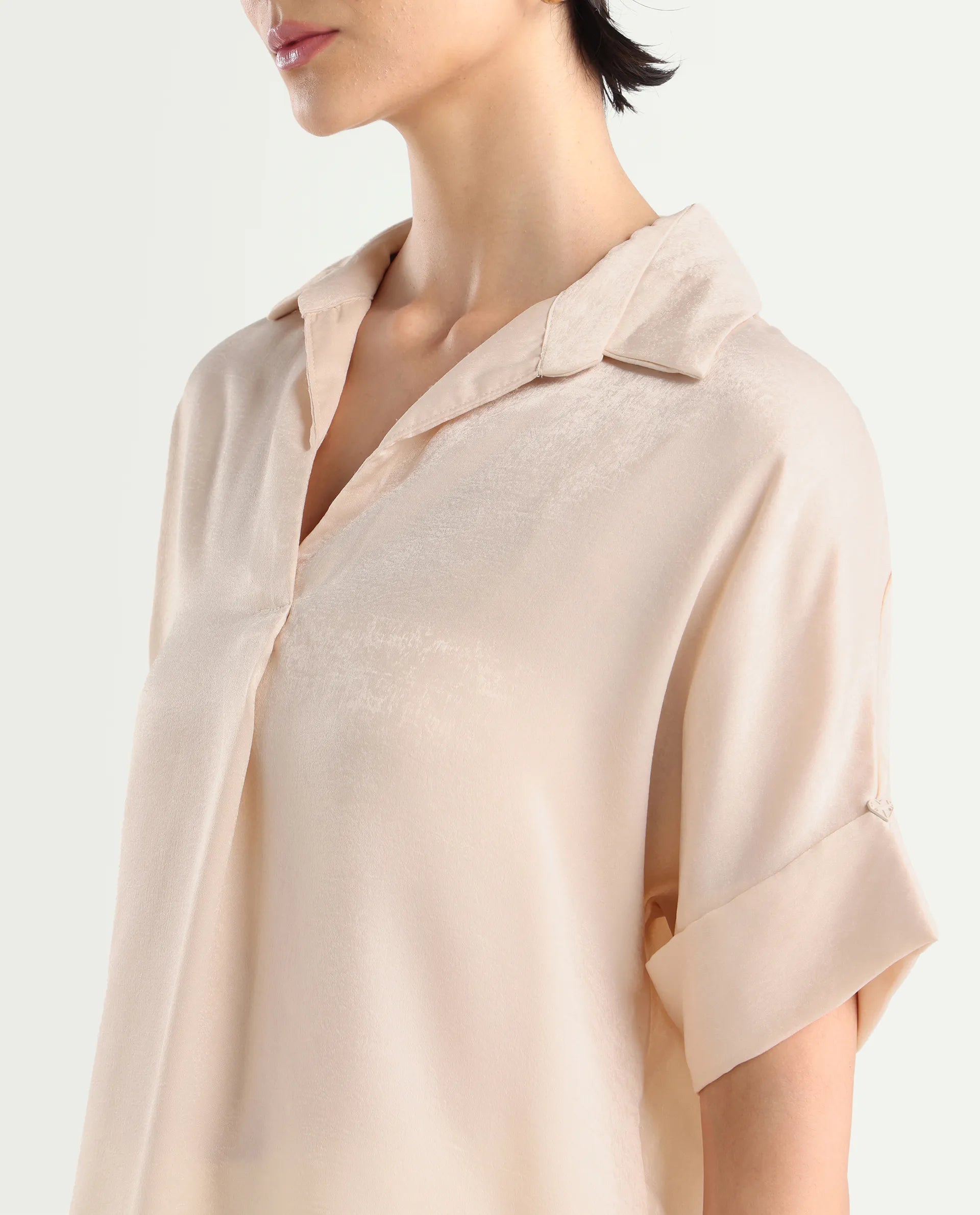 Rareism Women's Yamato-T Light Beige Satin Drop Collar Plain Extended Sleeves Boxy Fit Top