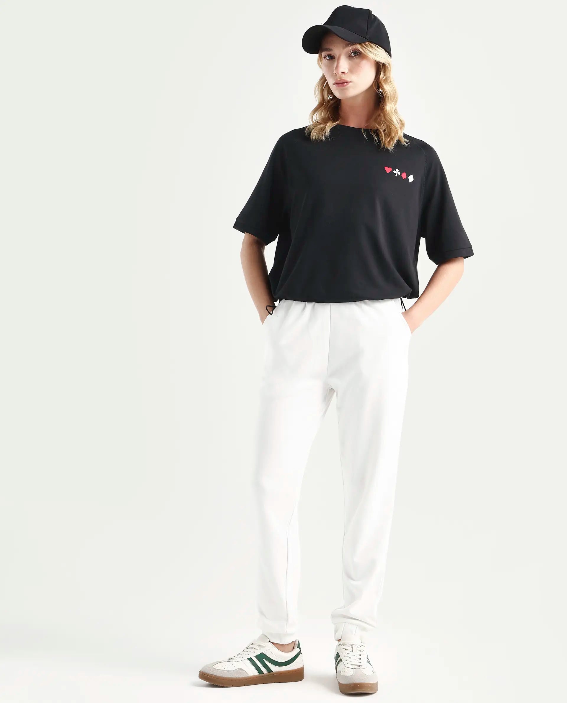 Rareism Women's Berly Black Cotton Blend Crew Neck Graphic Print Relaxed Fit T-Shirt