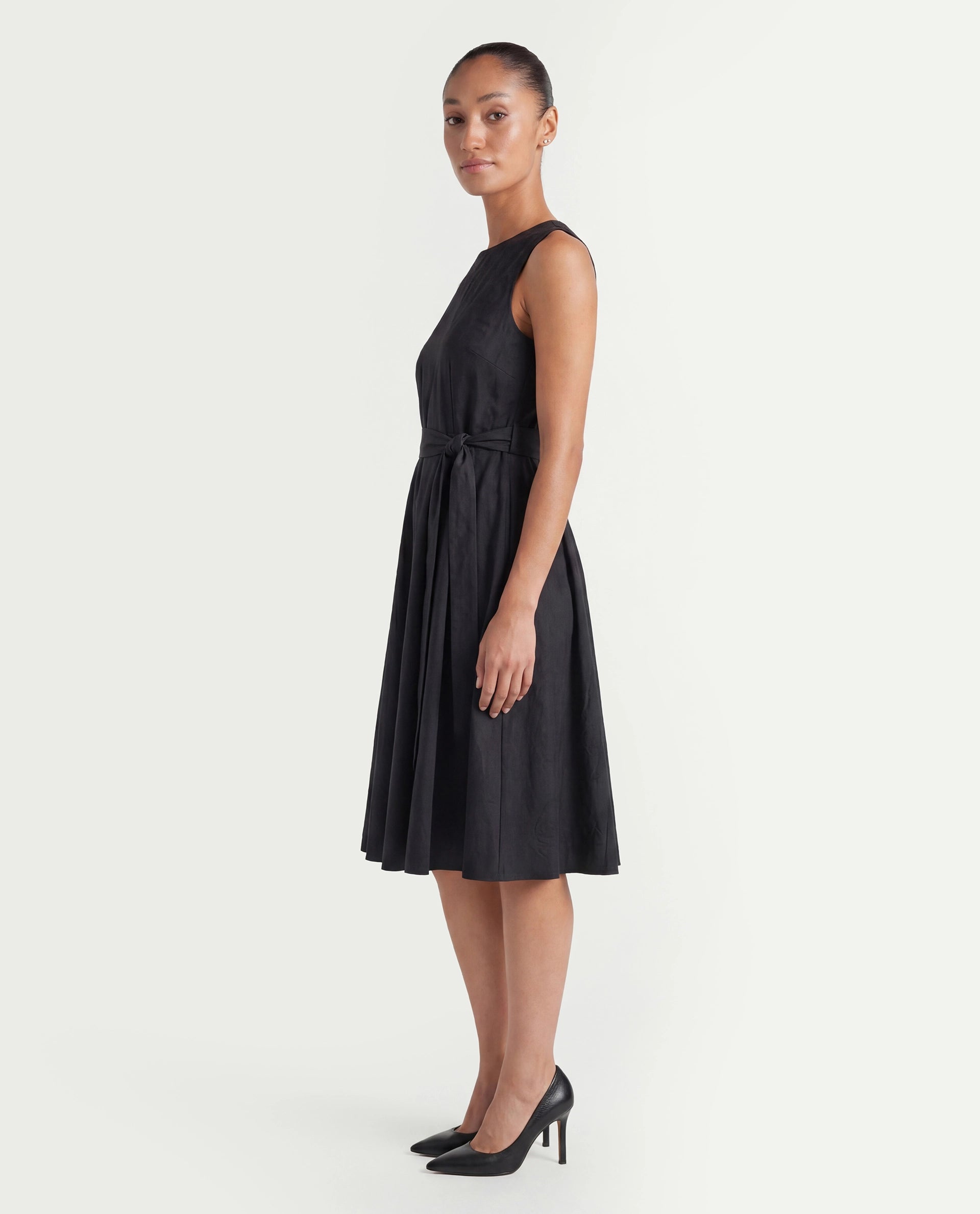 Rareism Women's Mulana Black Polyester Blend Crew Neck Plain Sleeveless Midi Regular Fit Dress