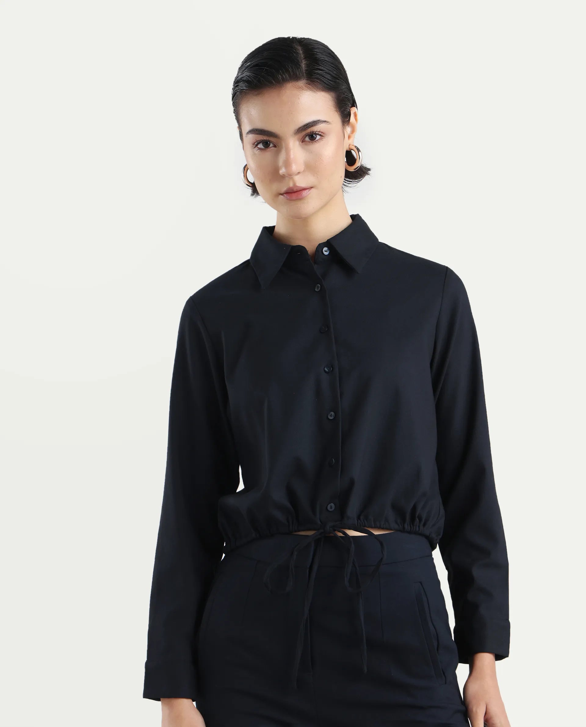 Rareism Women's Hika Dark Navy Lycra Spread Collar Plain Cuffed Sleeve Crop Regular Fit Top