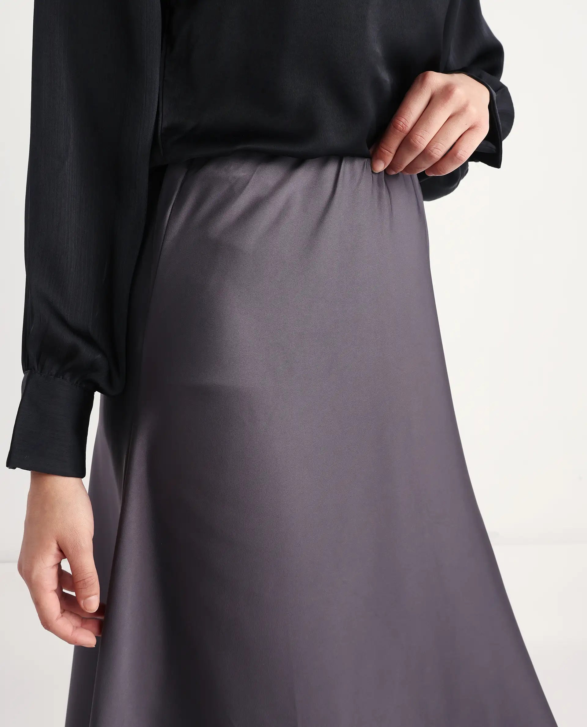 Rareism Women's Niyano Grey Satin Plain Ankle Length Regular Fit Skirt