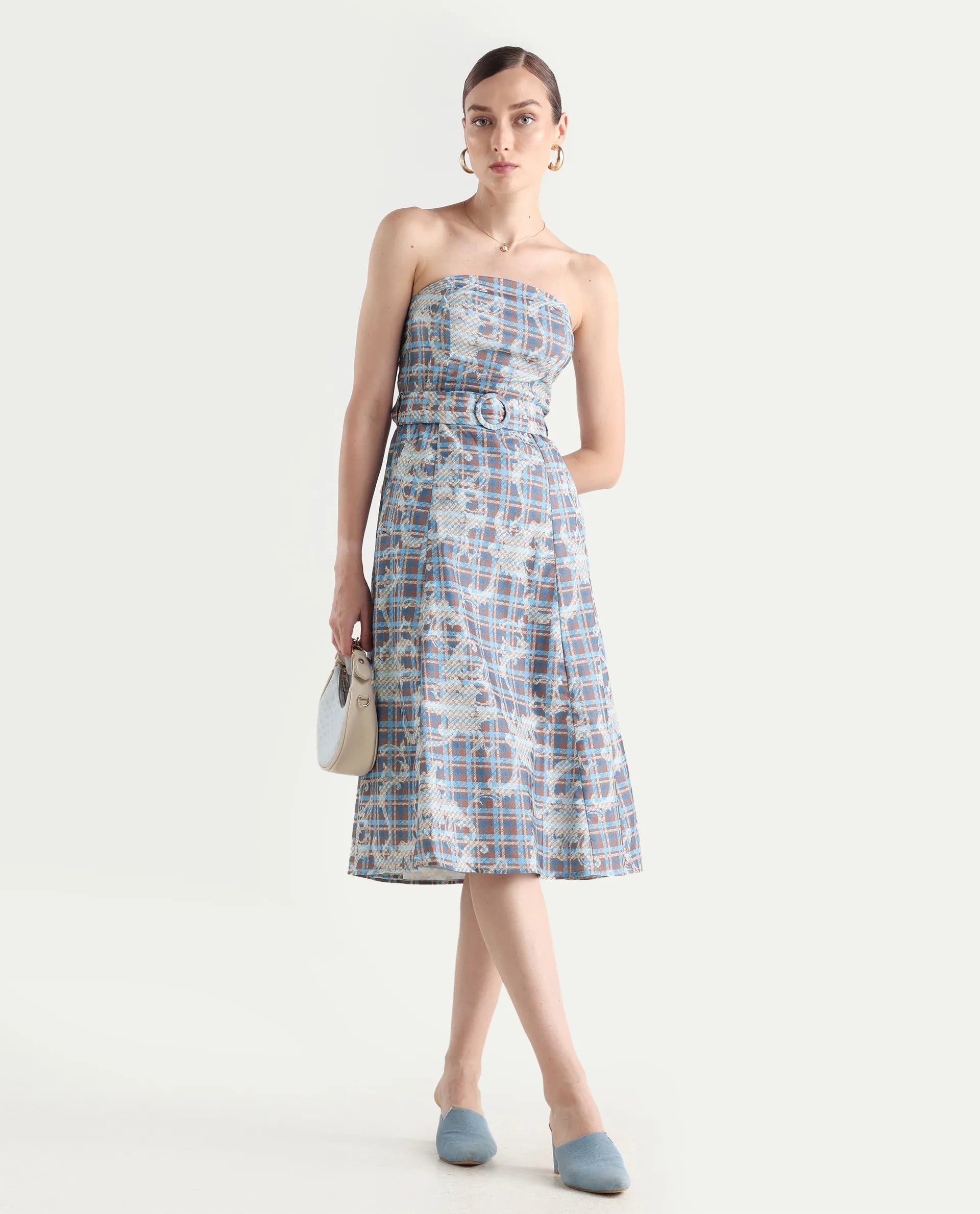 Rareism Women's Yerd Blue Cotton Blend Tube Neck Geometric Print Sleeveless Midi Flared Dress