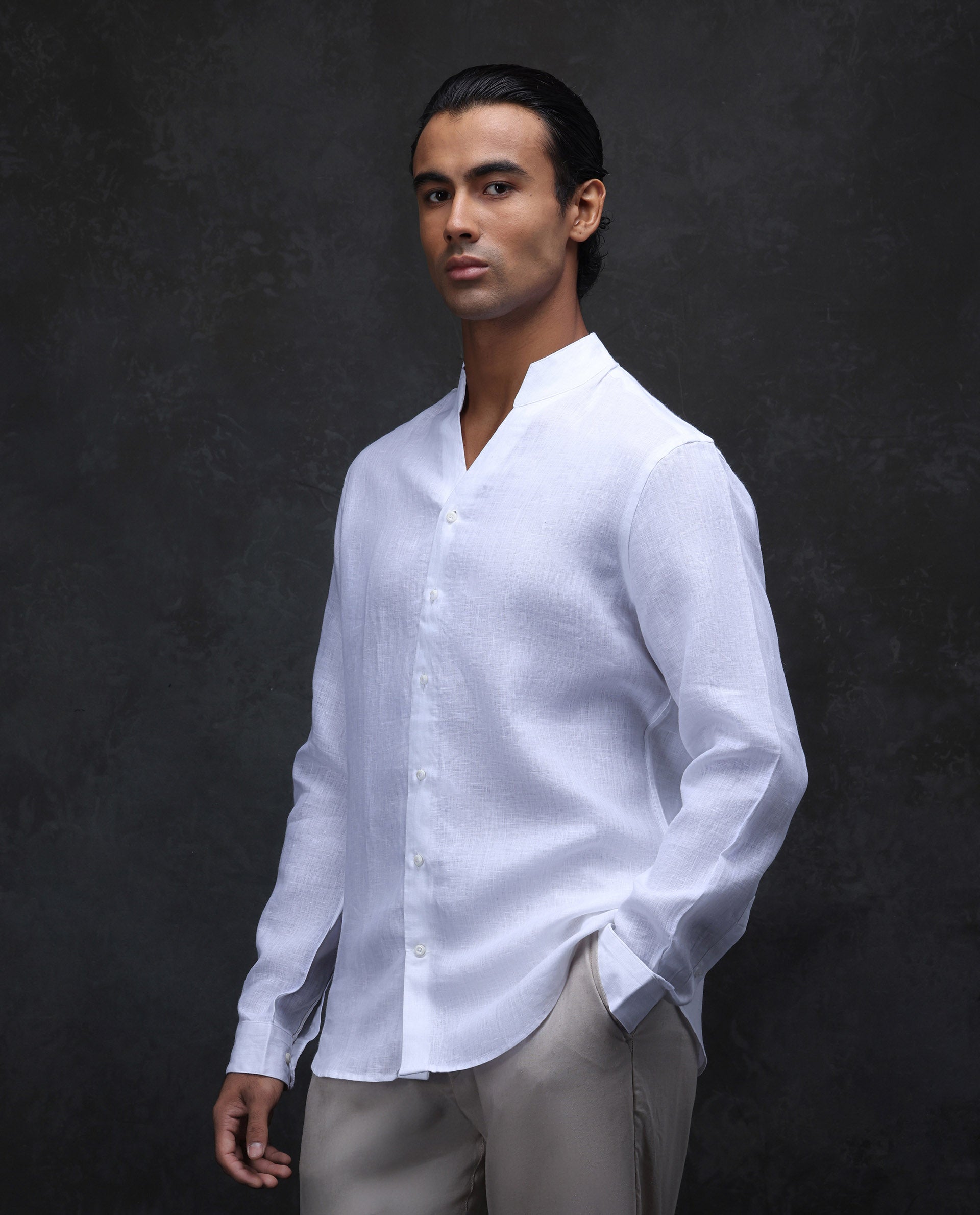 Rare Rabbit Men's Fig White 100% Linen Plain Regular Fit Full Sleeve Collared Shirt