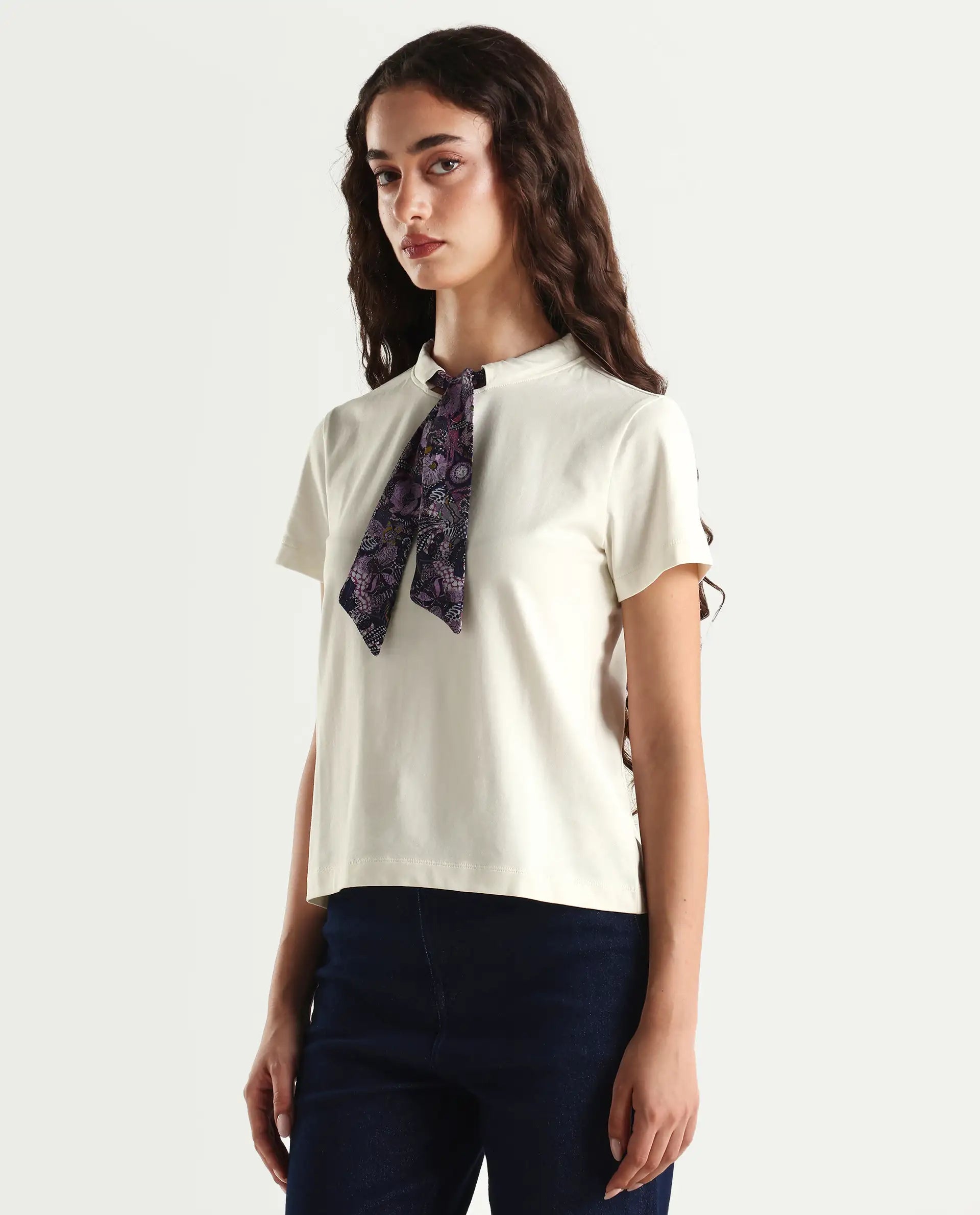 Rareism Women's Hosta Off White Cotton Blend Crew Neck Graphic Print Regular Fit T-Shirt