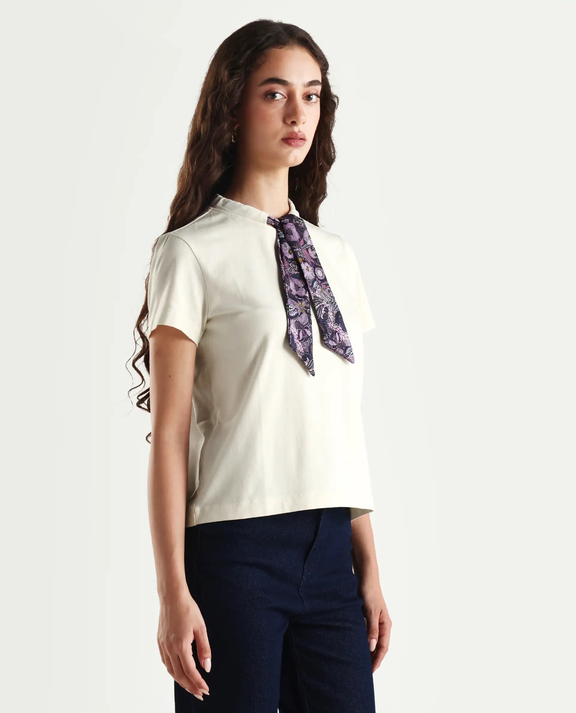 Rareism Women's Hosta Off White Cotton Blend Crew Neck Graphic Print Regular Fit T-Shirt