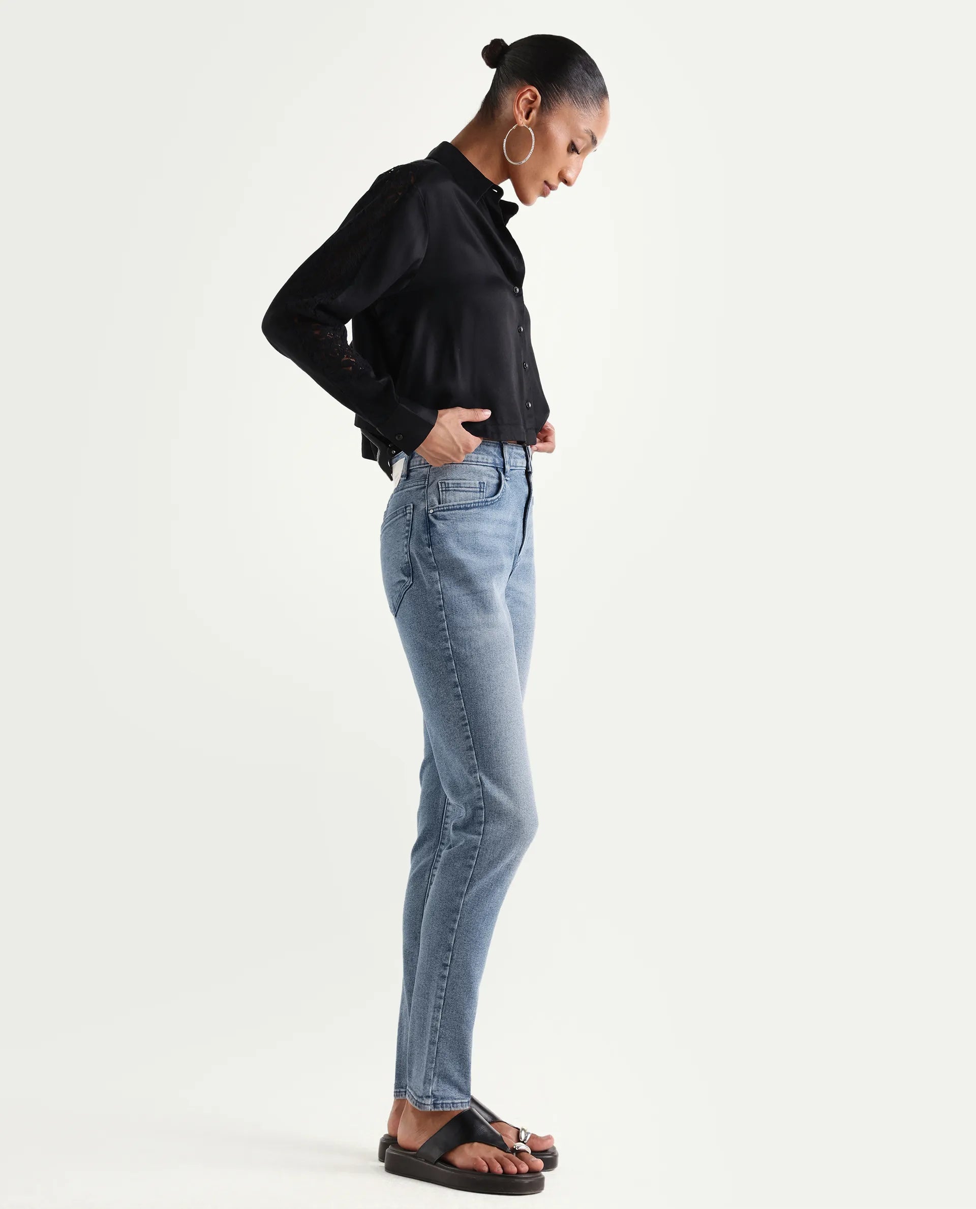 Rareism Women's Zingo Light Blue Cotton Blend Plain Ankle Length Skinny Fit Jeans
