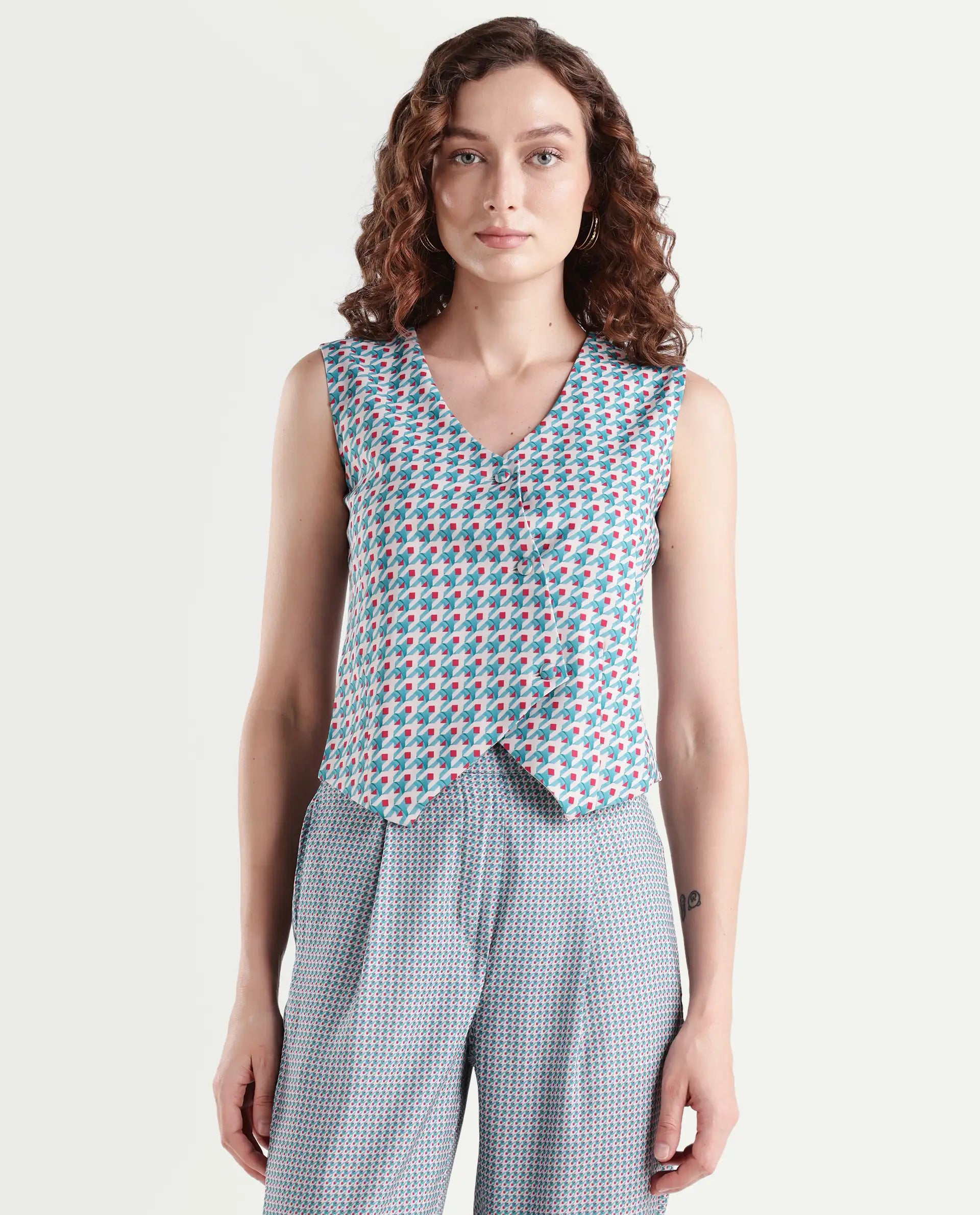 Rareism Women's Utkil Multi Polyester V-Neck Houndstooth Print Sleeveless Crop Regular Fit Top