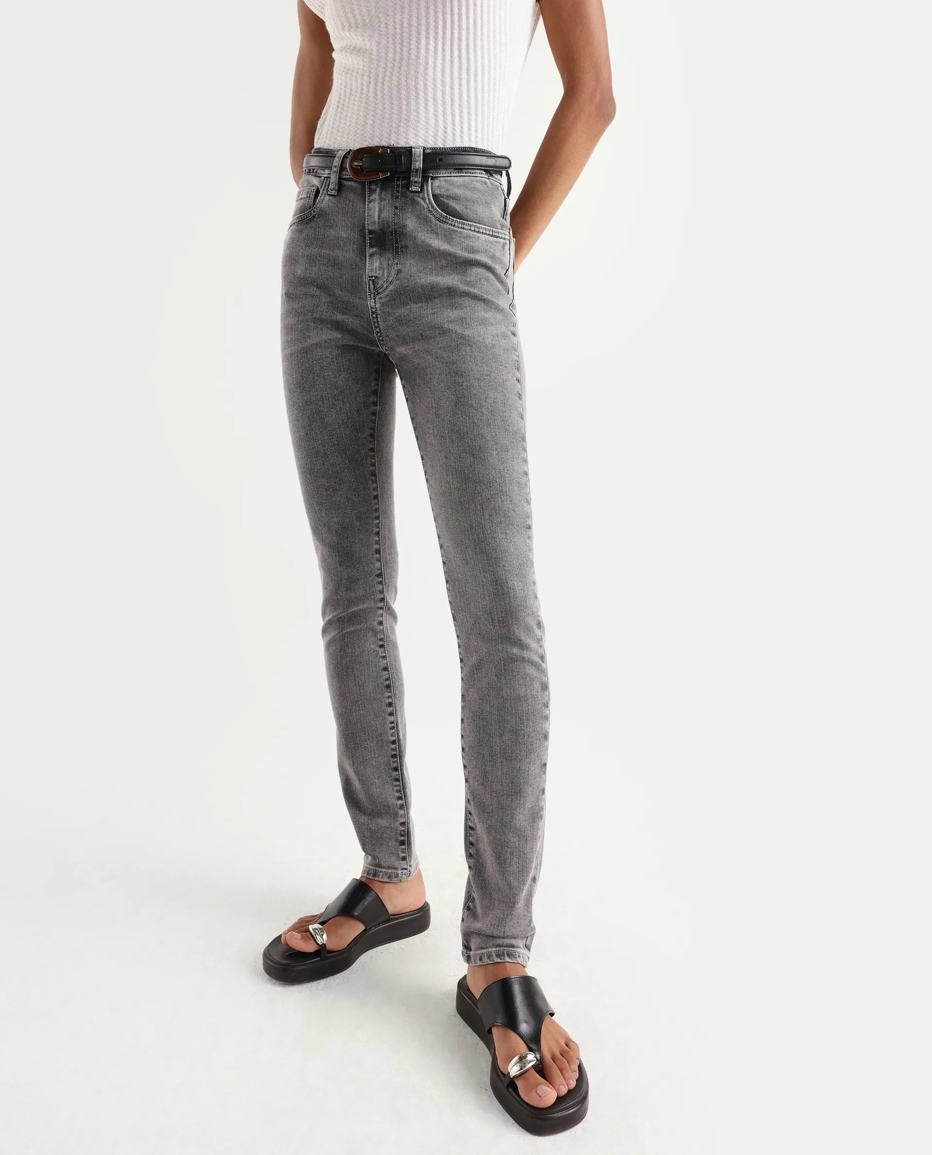 Rareism Women's Zingal Grey Cotton Plain Ankle Length Sleek Skinny Fit Jeans